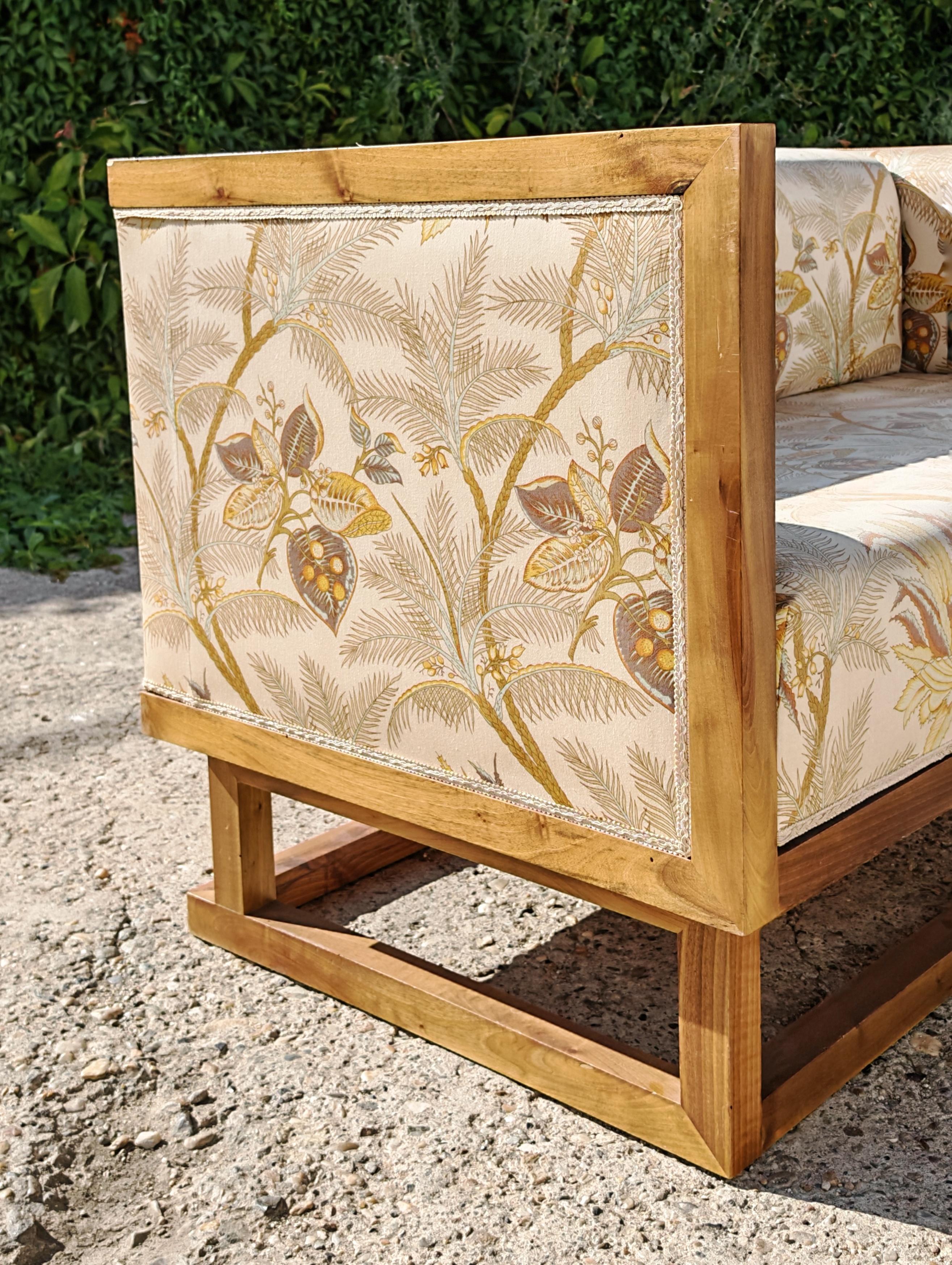 Austrian Jugendstil Settee by Josef Hoffmann in 1902, manufactured by Wittmann in 1980s For Sale
