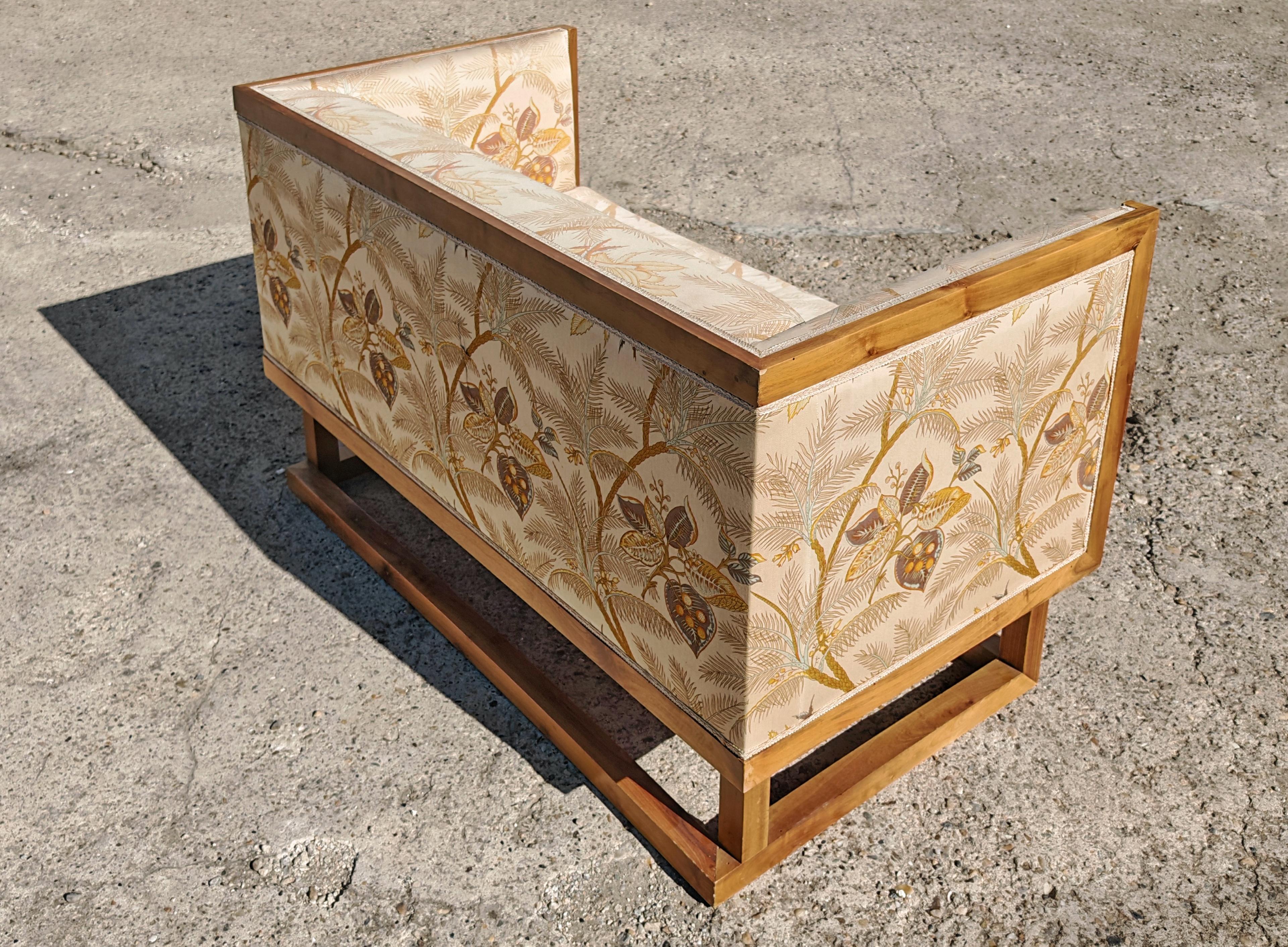Jugendstil Settee by Josef Hoffmann in 1902, manufactured by Wittmann in 1980s For Sale 1