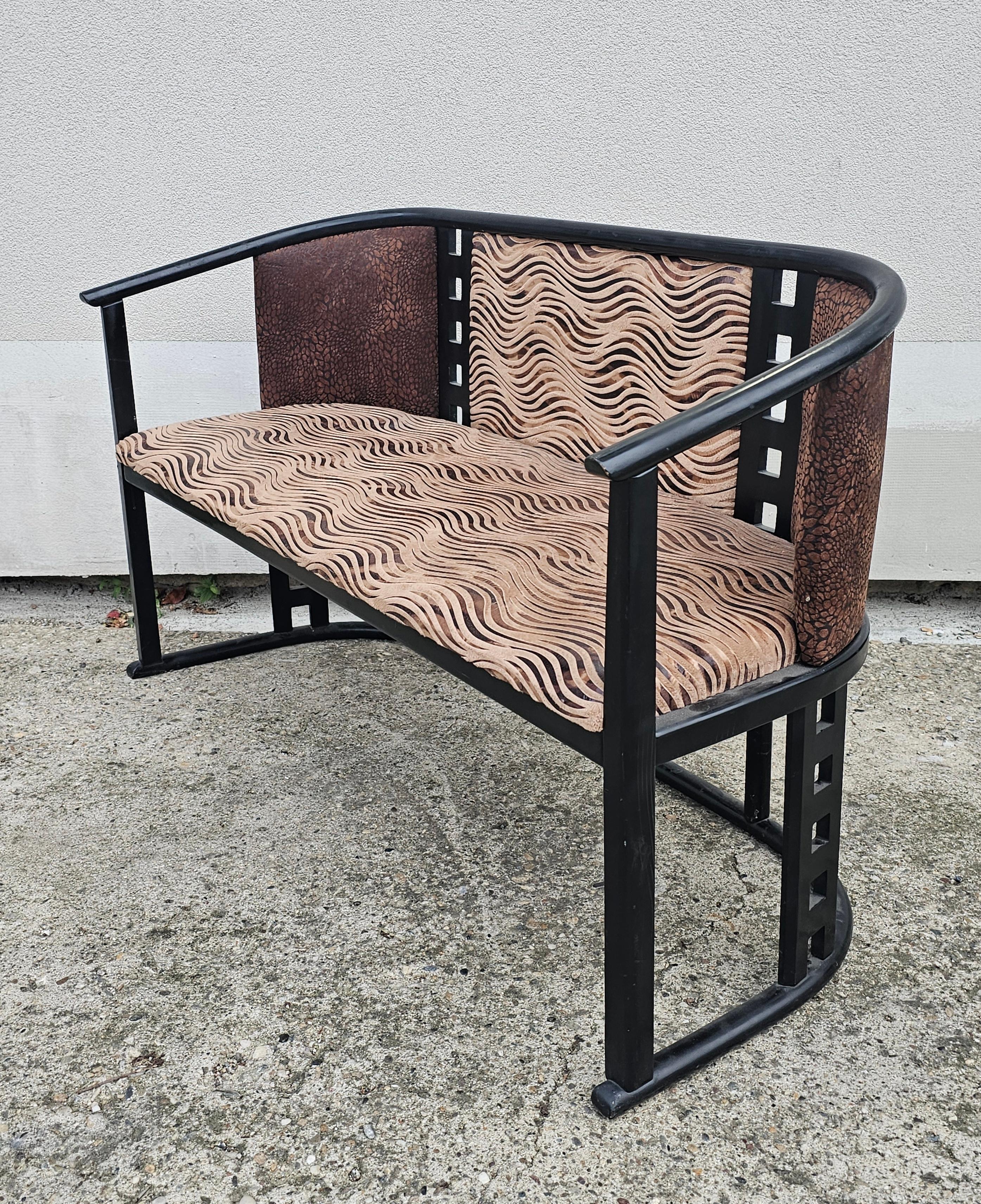 Jugendstil Settee designed in style of Josef Hoffmann, done in beech bentwood For Sale 2