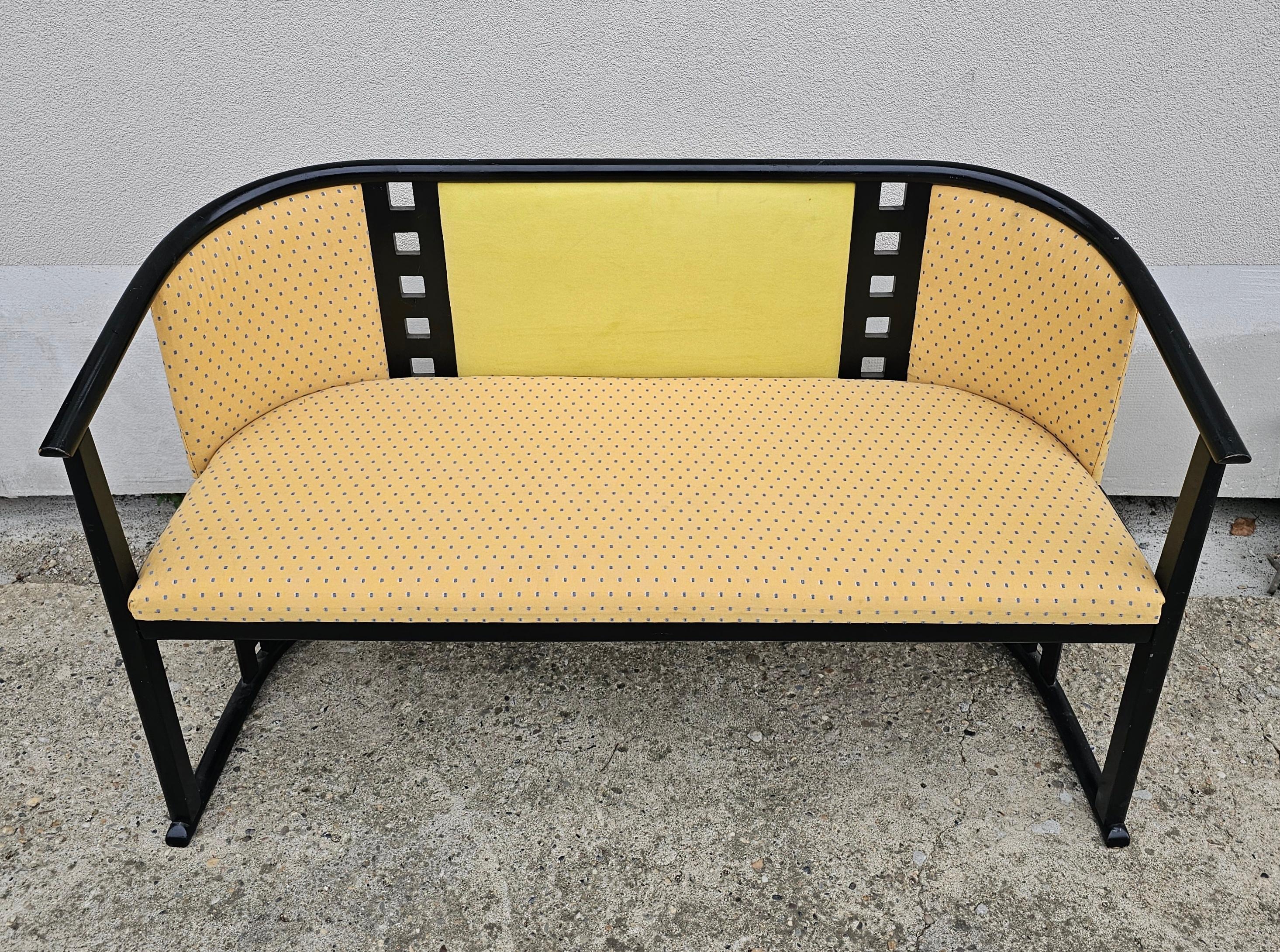 Divano Jugendstil disegnato nello stile di Josef Hoffmann, realizzato in legno di faggio in vendita 2