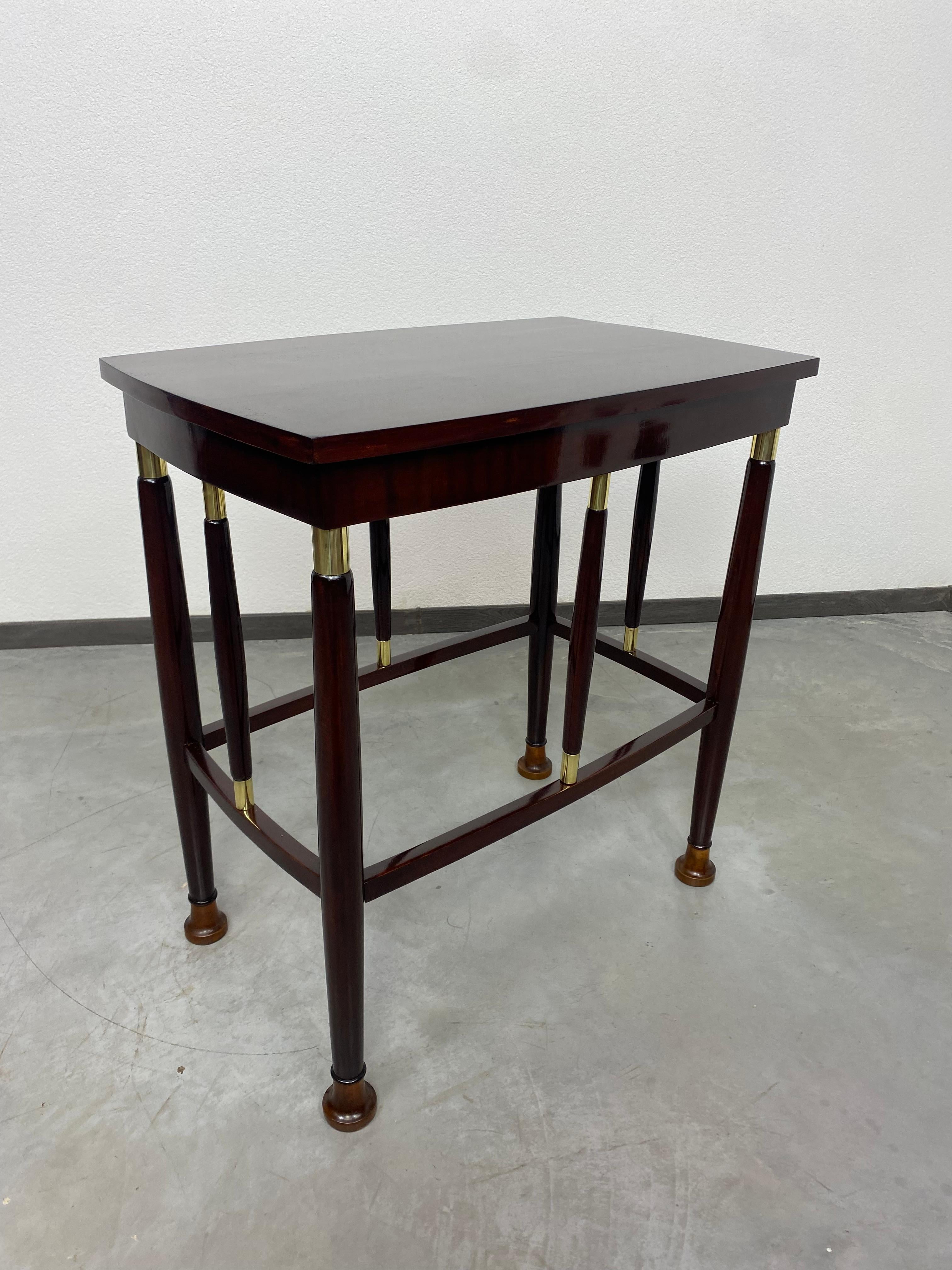 Jugendstil side table by Adolf Loos For Sale 1