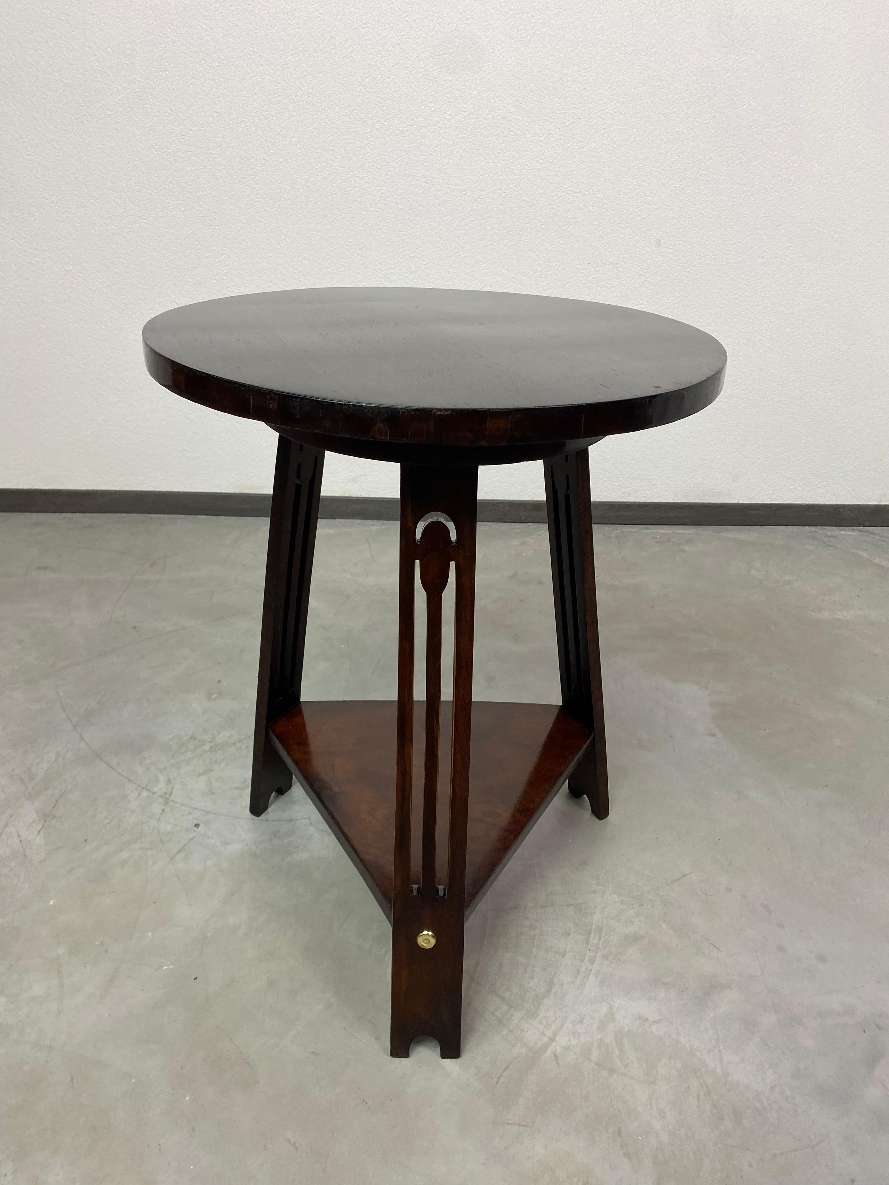 Austrian Jugendstil side table by Josph Maria Olbrich For Sale