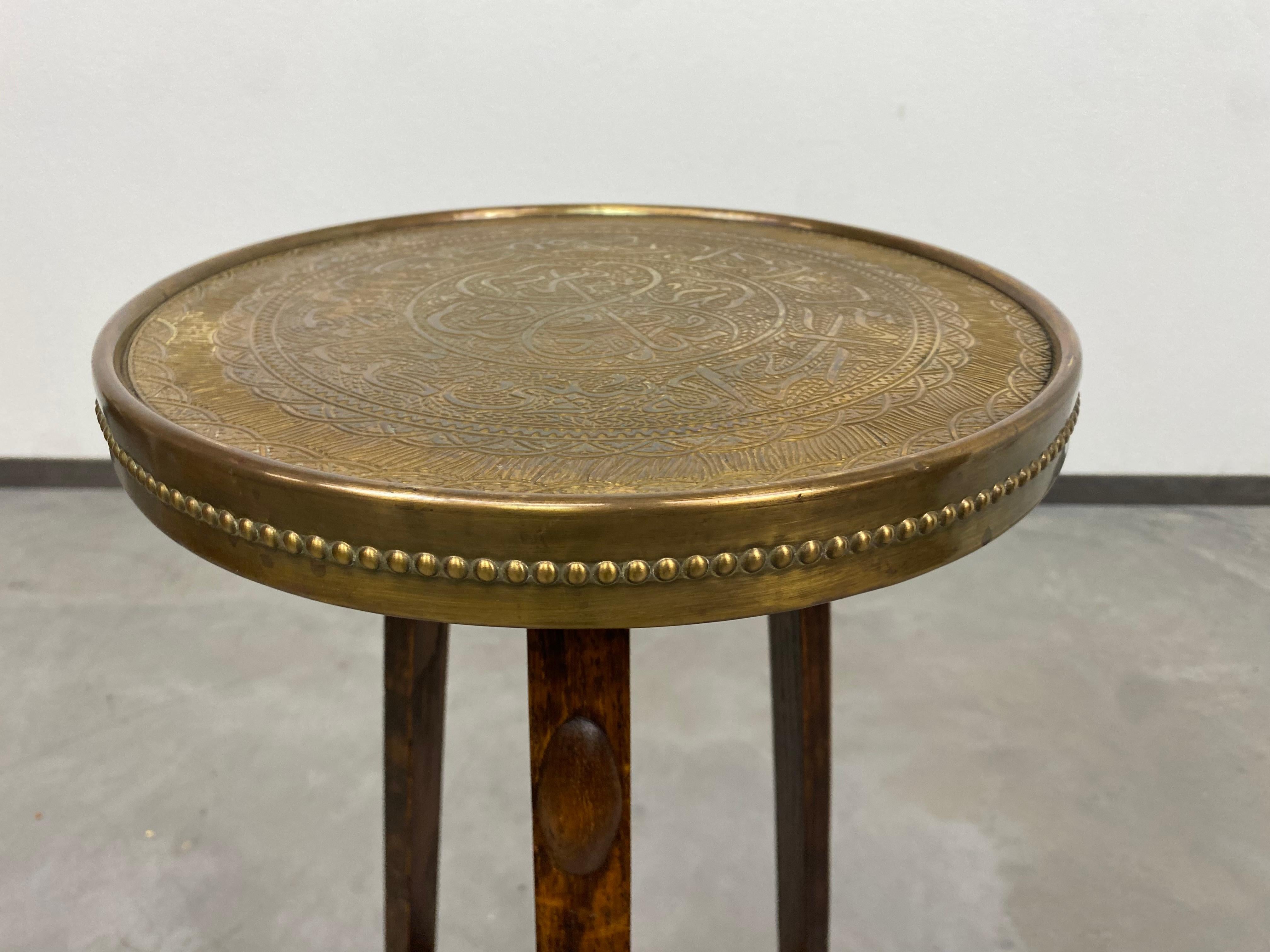Jugendstil side table with brass top by Joseph Maria Olbrich In Good Condition For Sale In Banská Štiavnica, SK