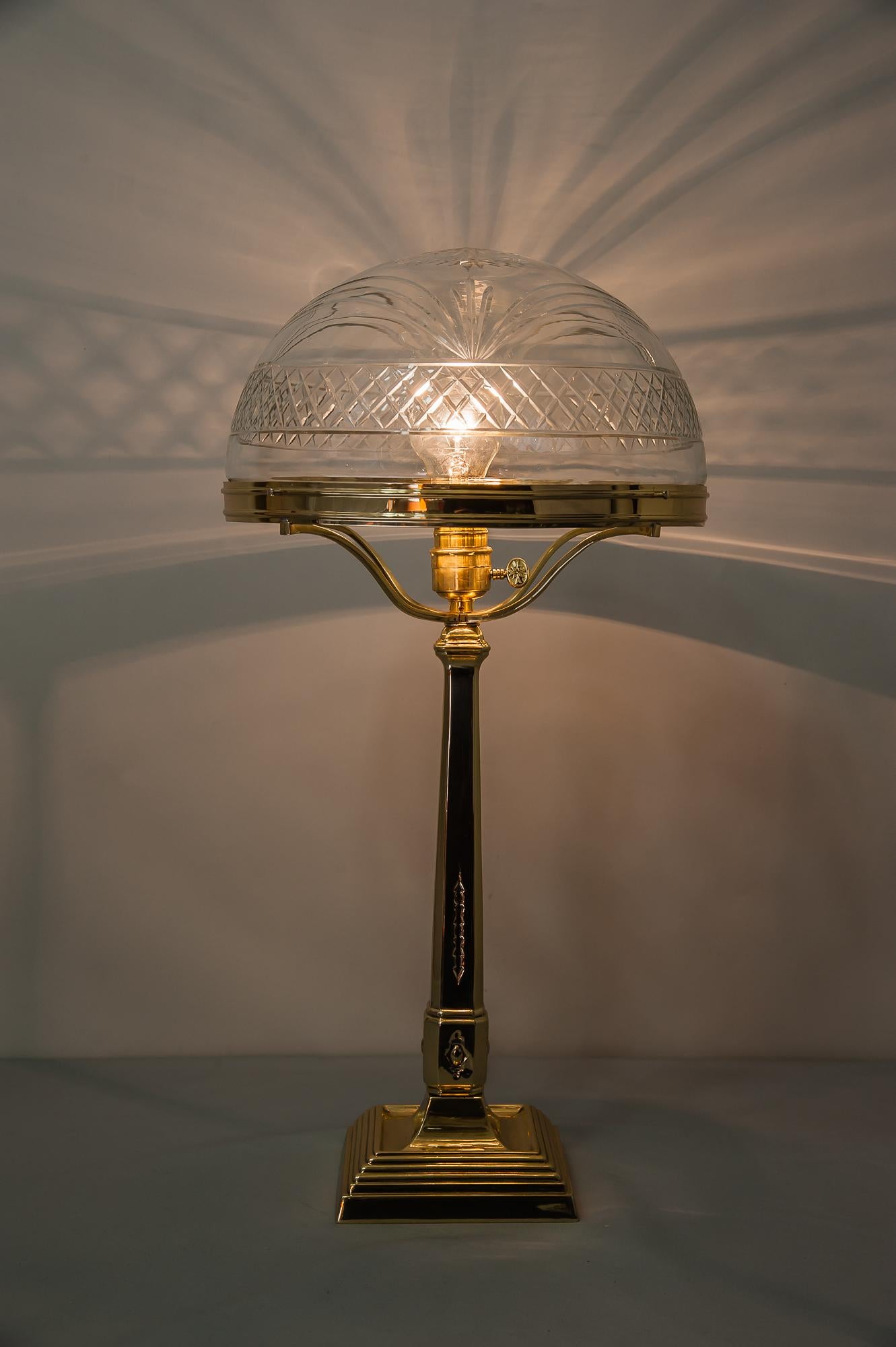 Jugendstil-Tischlampe Wien mit original geschliffenem Glasschirm:: 1909 4