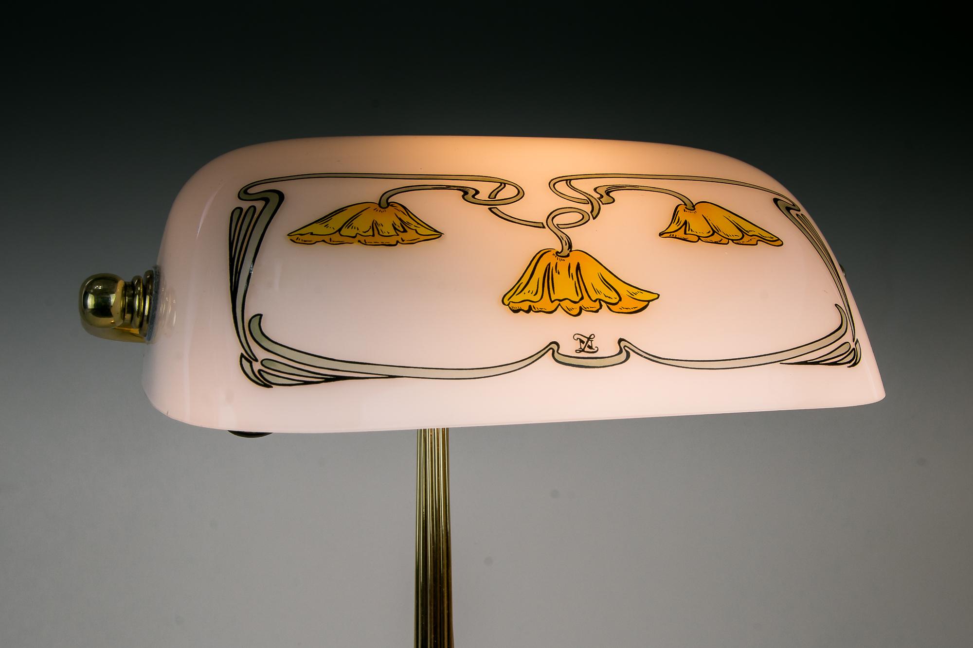 Lampe de table Jugendstil avec abat-jour en verre neuf, Vienne, vers 1908 en vente 5