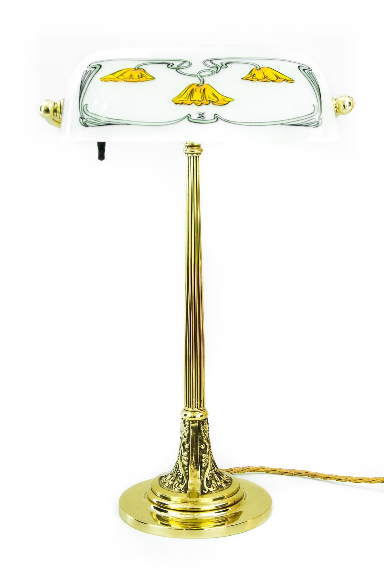 Autrichien Lampe de table Jugendstil avec abat-jour en verre neuf, Vienne, vers 1908 en vente