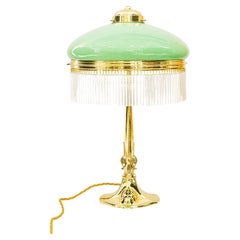 Lampe de table Jugendstil avec abat-jour en verre opale et baguettes en verre vienne vers 1910