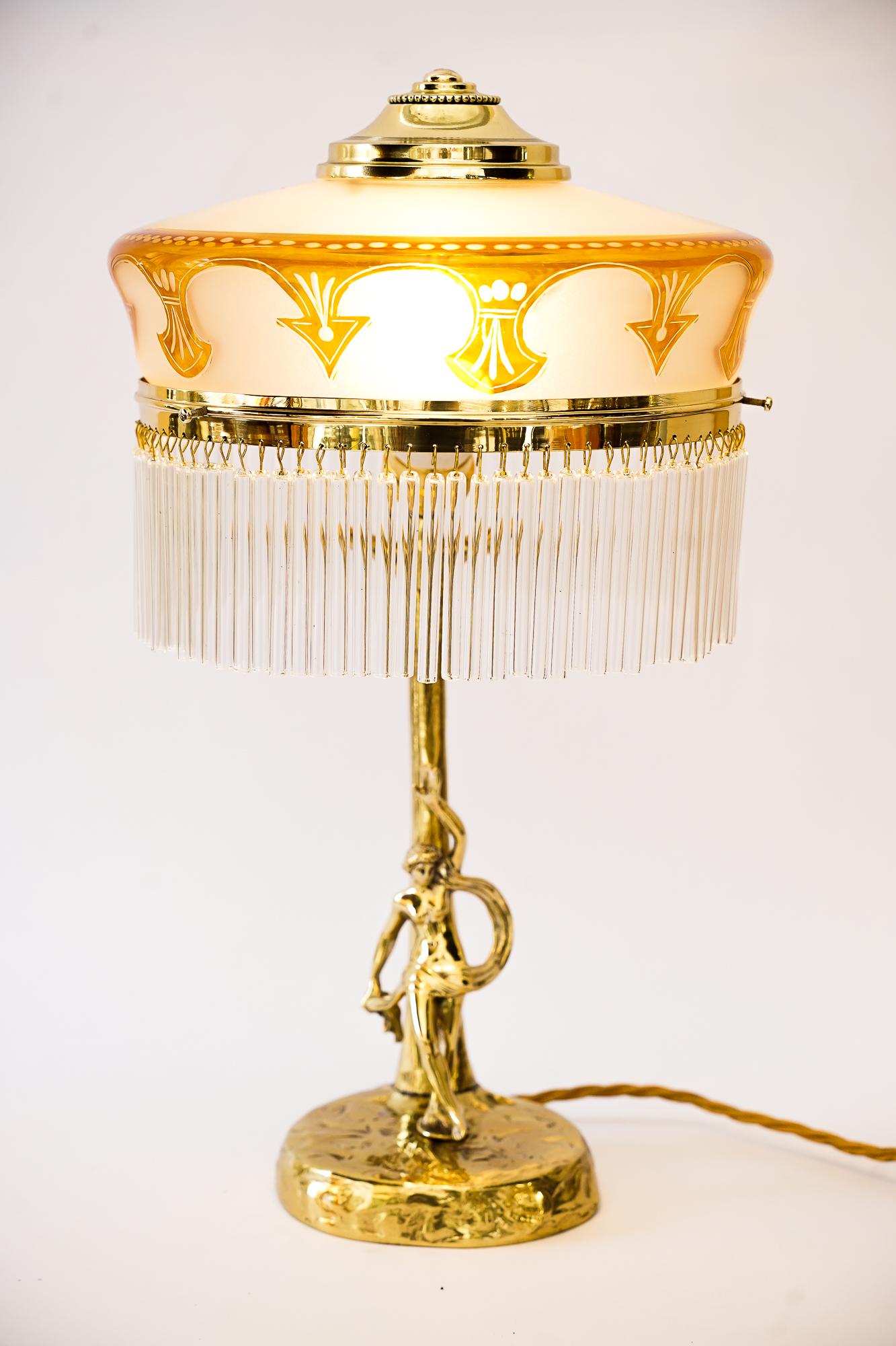 Lampe de bureau Jugendstil avec abat-jour en verre antique d'origine viennois, années 1910 en vente 9