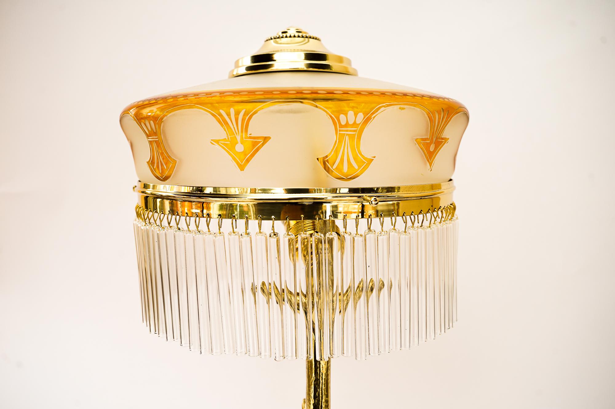 Début du 20ème siècle Lampe de bureau Jugendstil avec abat-jour en verre antique d'origine viennois, années 1910 en vente