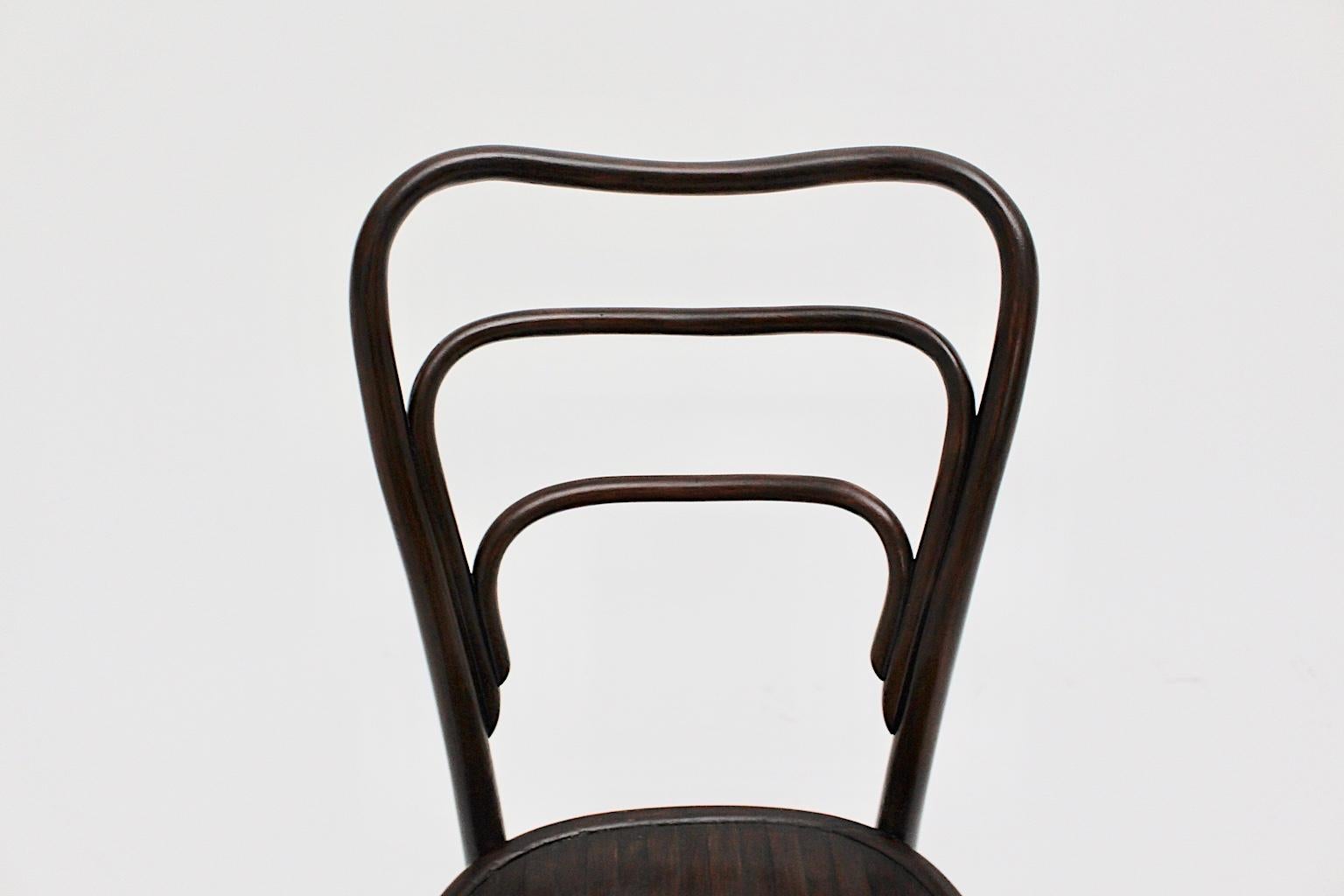 Jugendstil fauteuil vintage en bois cintré n° 249 a de J. Kohn, vers 1916, Autriche en vente 4