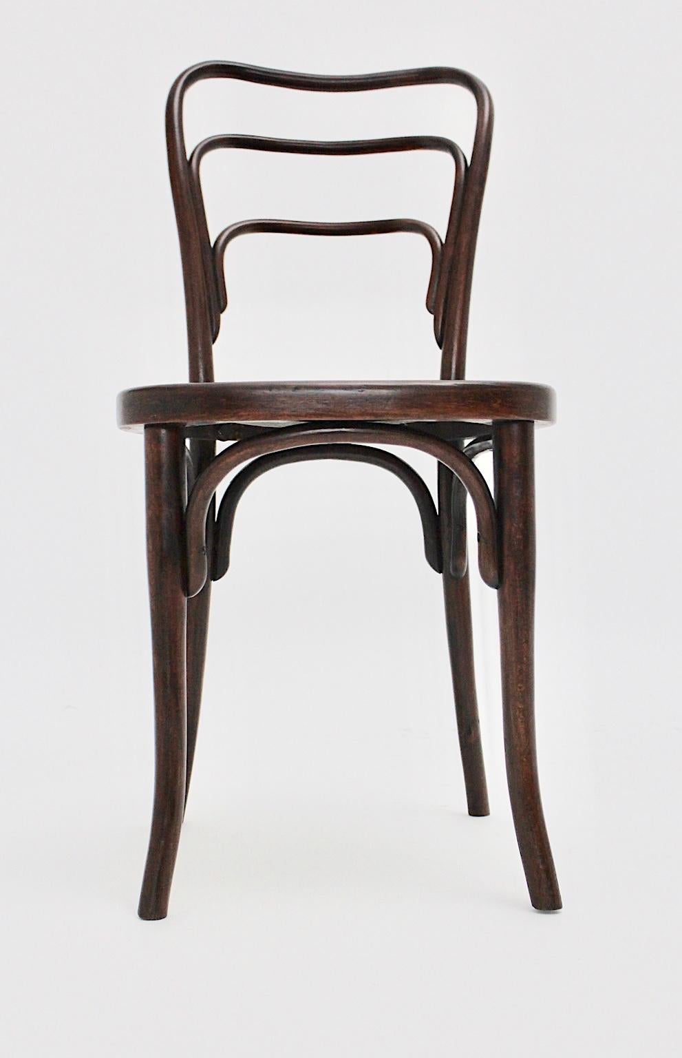 Jugendstil fauteuil vintage en bois cintré n° 249 a de J. Kohn, vers 1916, Autriche Bon état - En vente à Vienna, AT