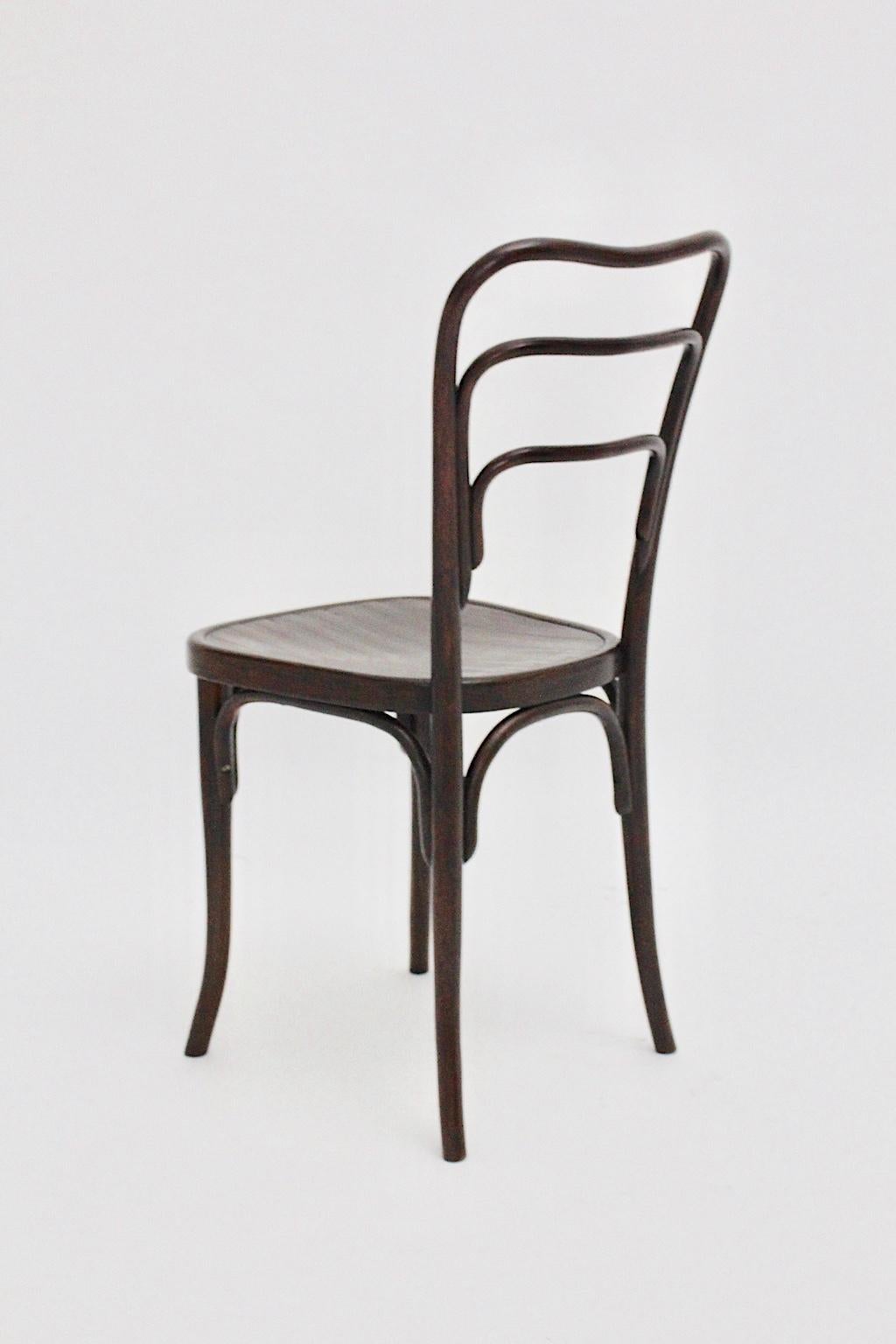 Jugendstil Vintage Bentwood Chair No 249 a by J. & J. Kohn, circa 1916, Austria In Good Condition For Sale In Vienna, AT