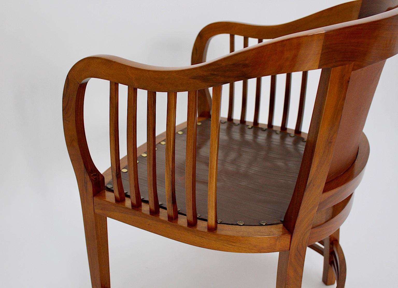 Jugendstil-Sessel aus Nussbaumholz im Jugendstil von Josef Maria Olbrich, 1898-1899, Österreich im Angebot 9