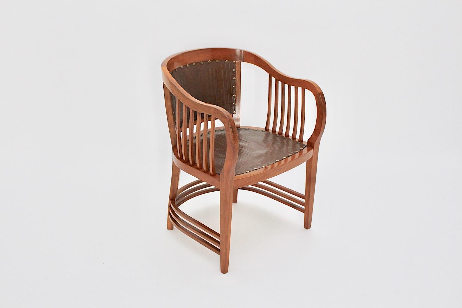 Autrichien Fauteuil Vintage Jugendstil en noyer par Josef Maria Olbrich, 1898-1899, Autriche en vente