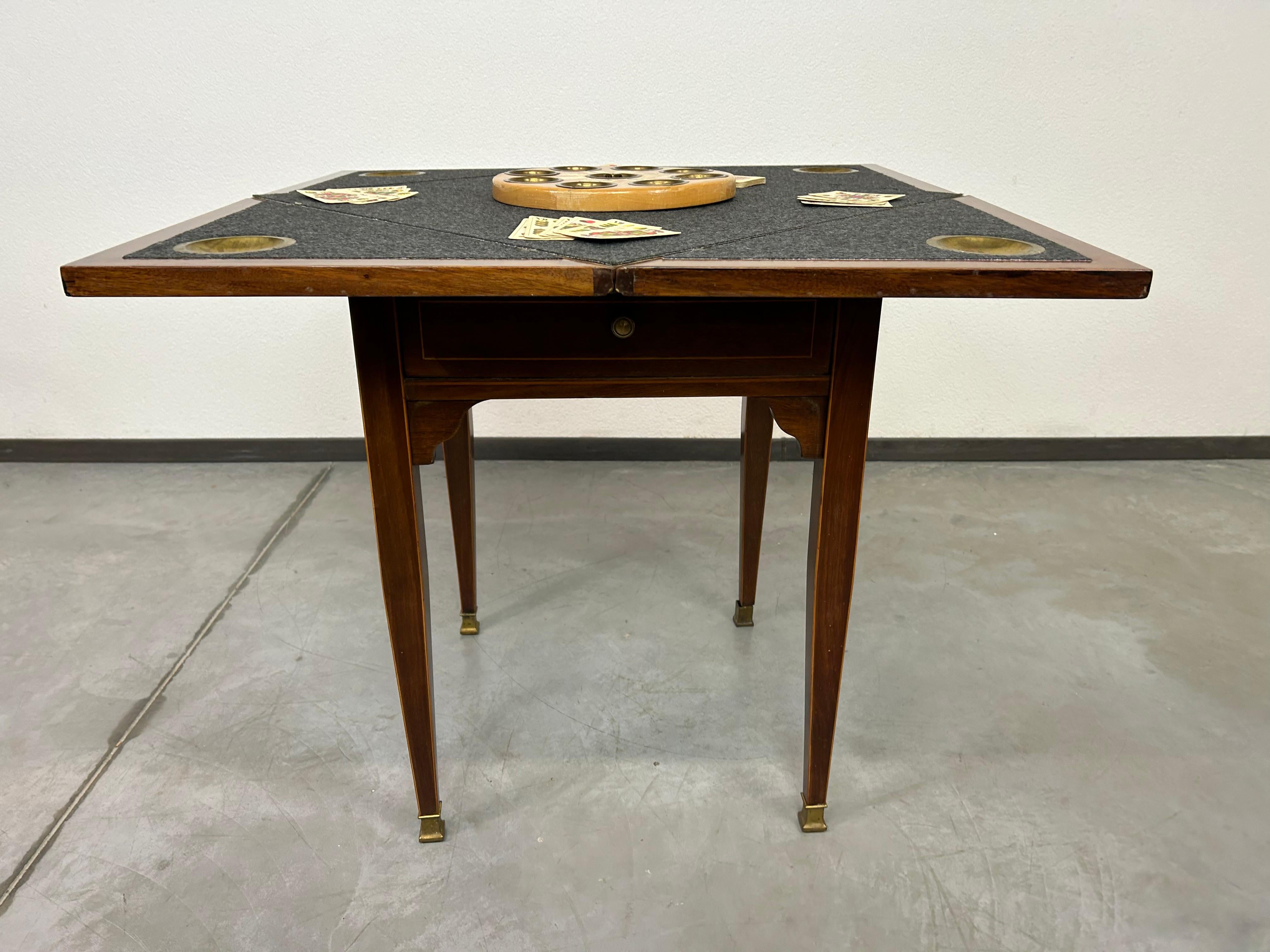 Table à cartes Jugenstil en vente 6
