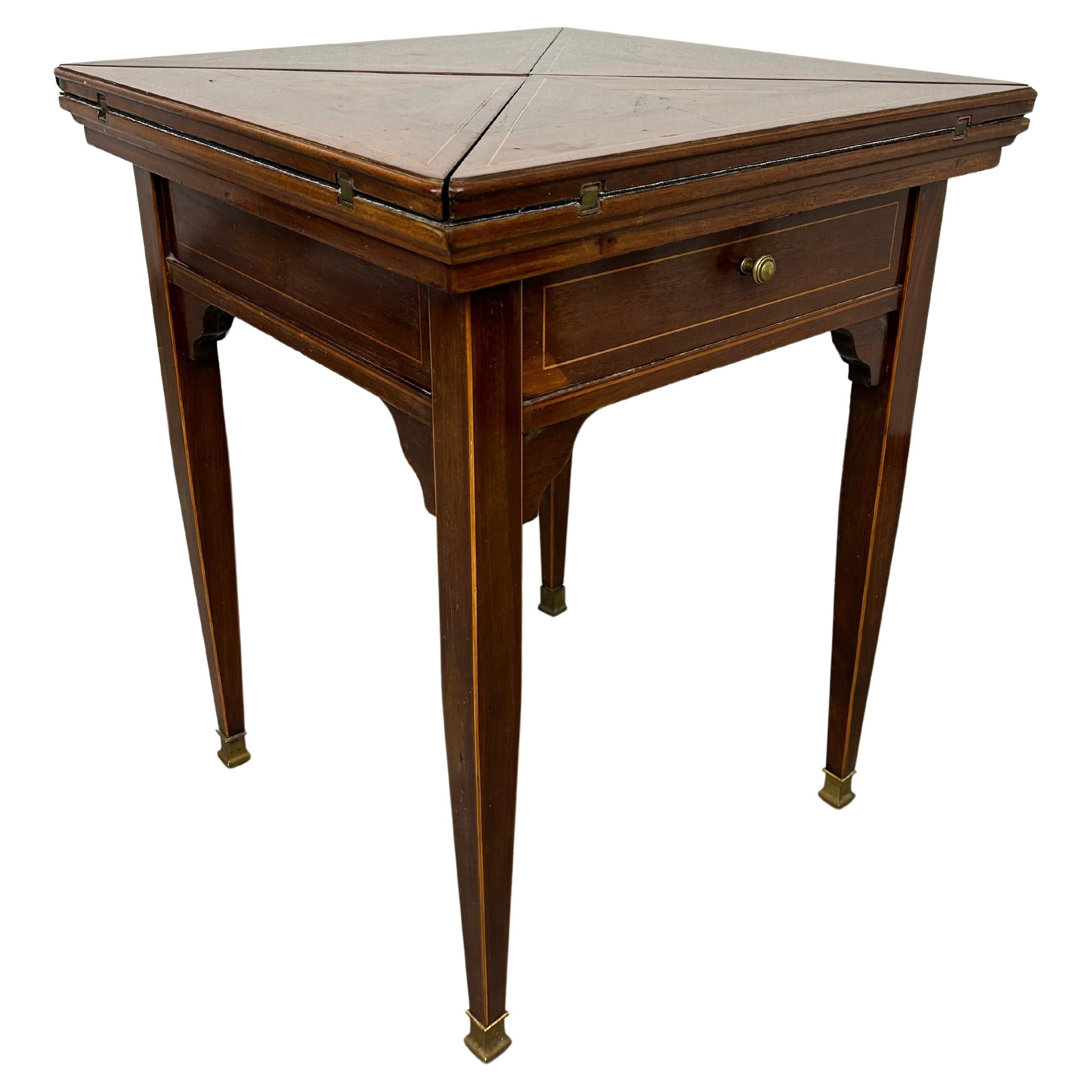 Table à cartes Jugenstil