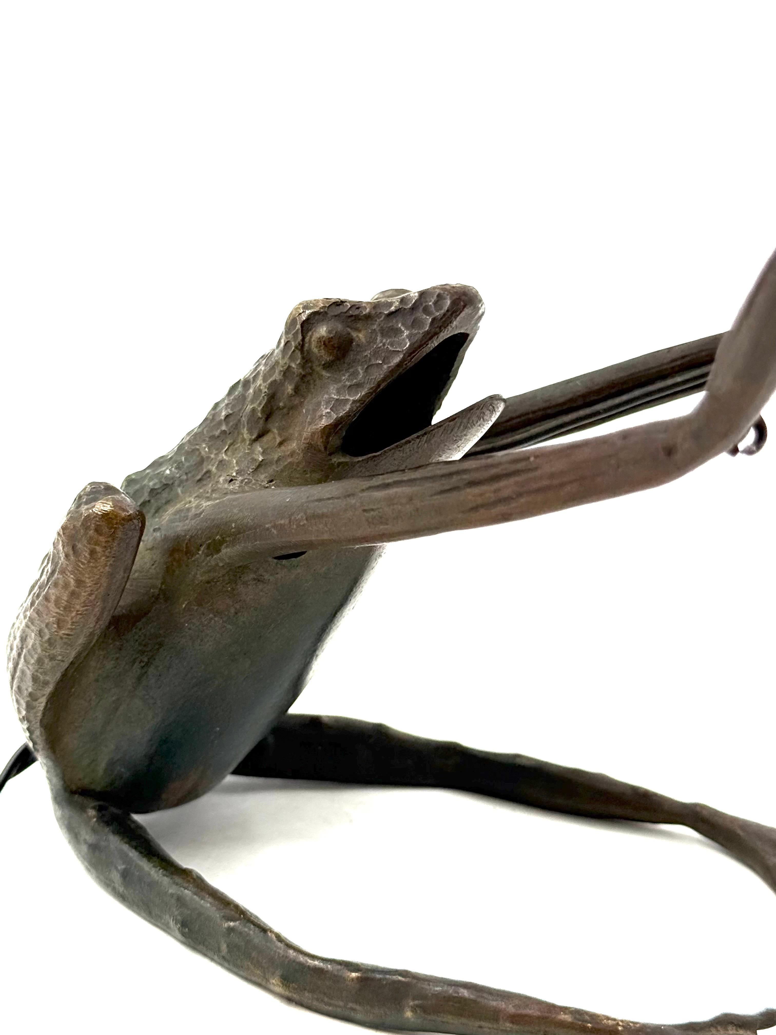 Jugenstil rare frog shaped bronze lamp, Austria 1900s 3