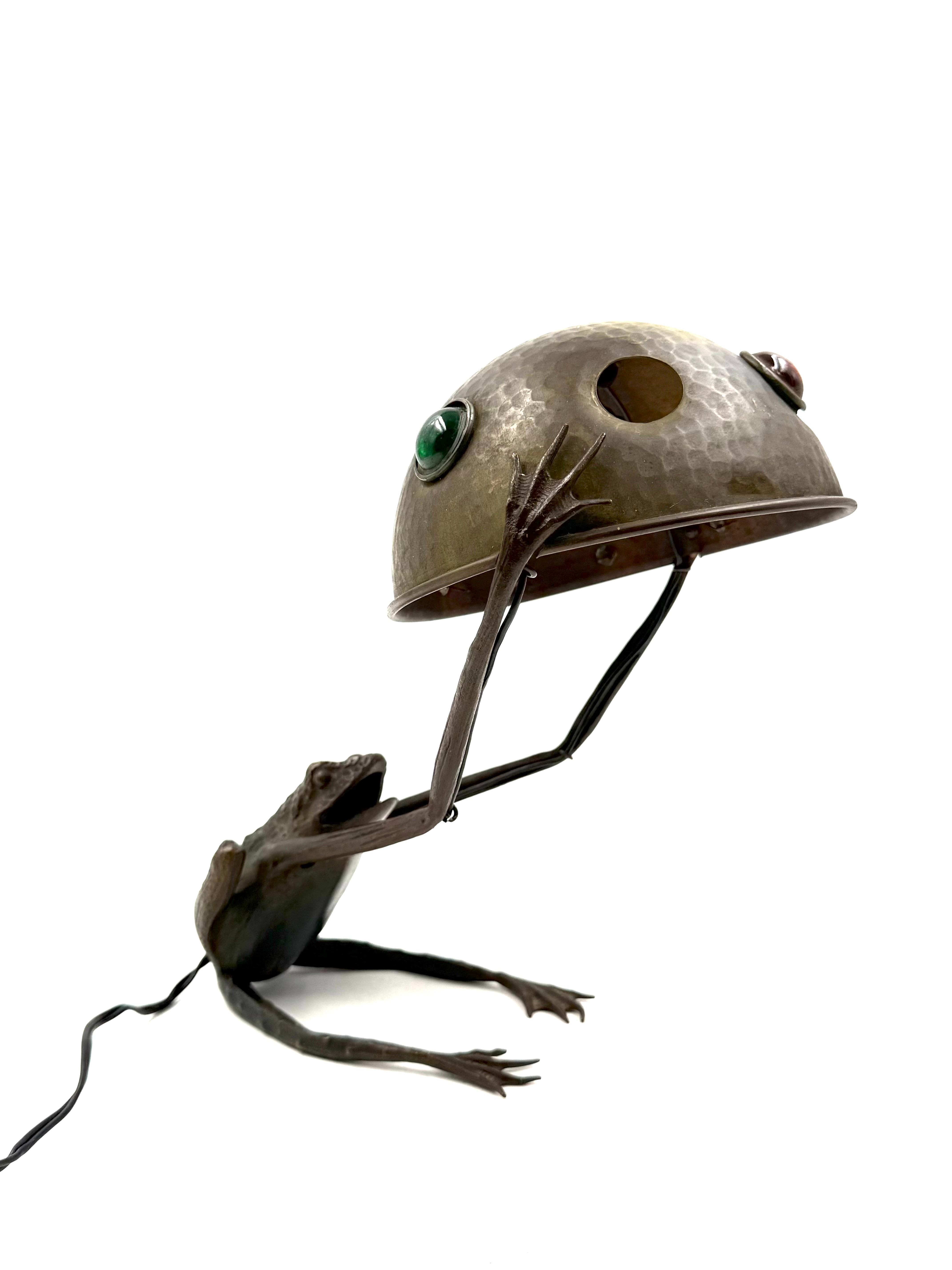 Jugenstil rare frog shaped bronze lamp, Austria 1900s 4