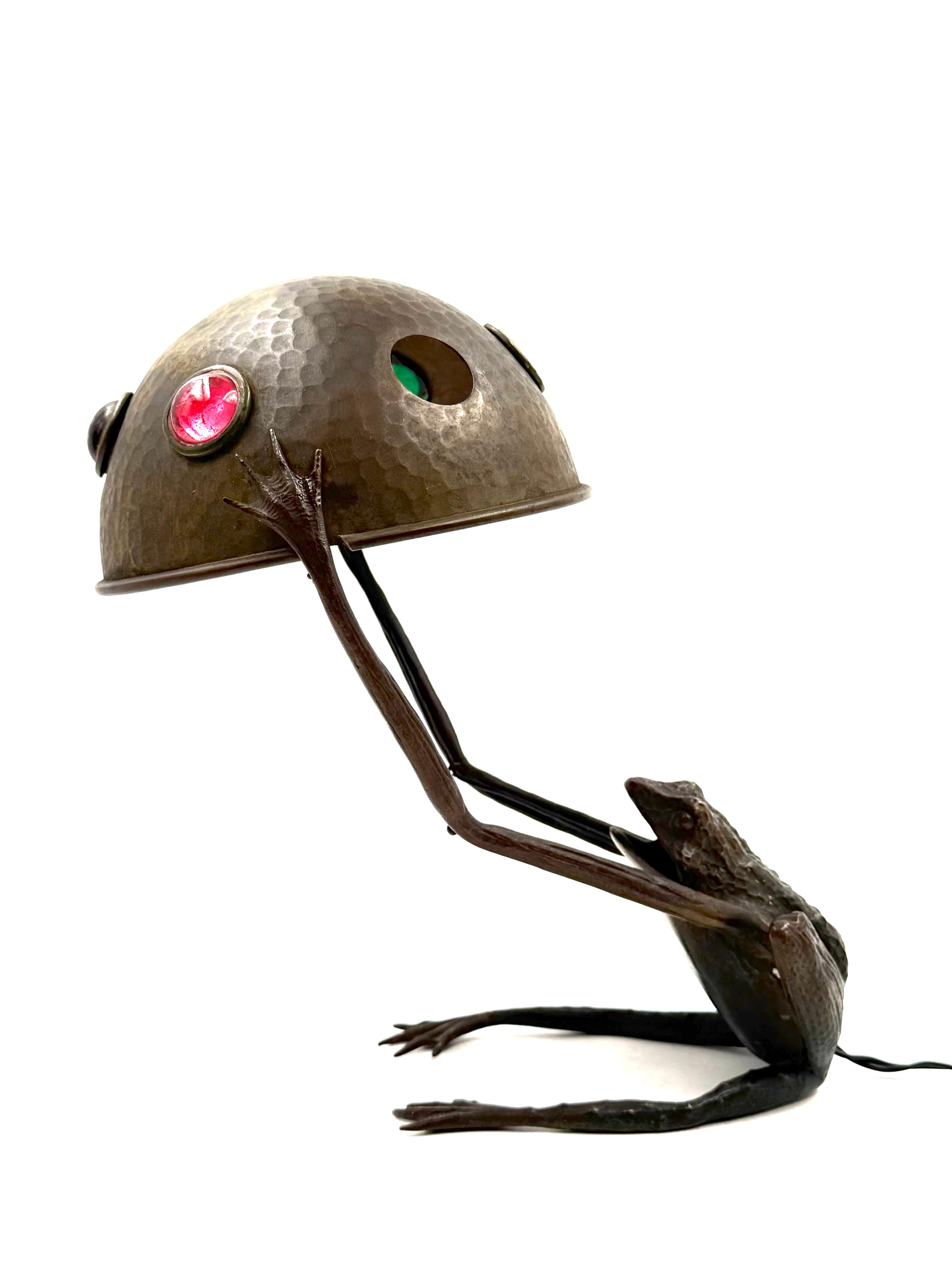 Jugenstil rare frog shaped bronze lamp, Austria 1900s 7