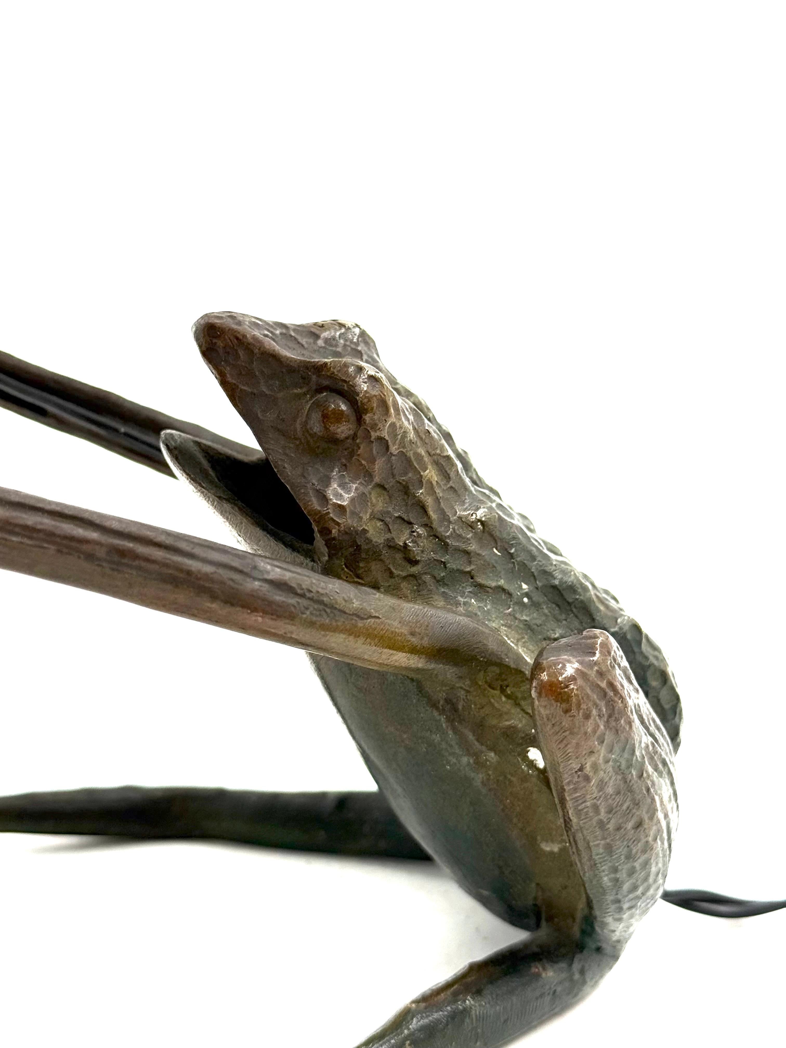 Jugenstil rare frog shaped bronze lamp, Austria 1900s 10