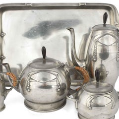 Centrotavola in argento Jugenstil su vassoio / Teaset di Karl Berghof, 1905