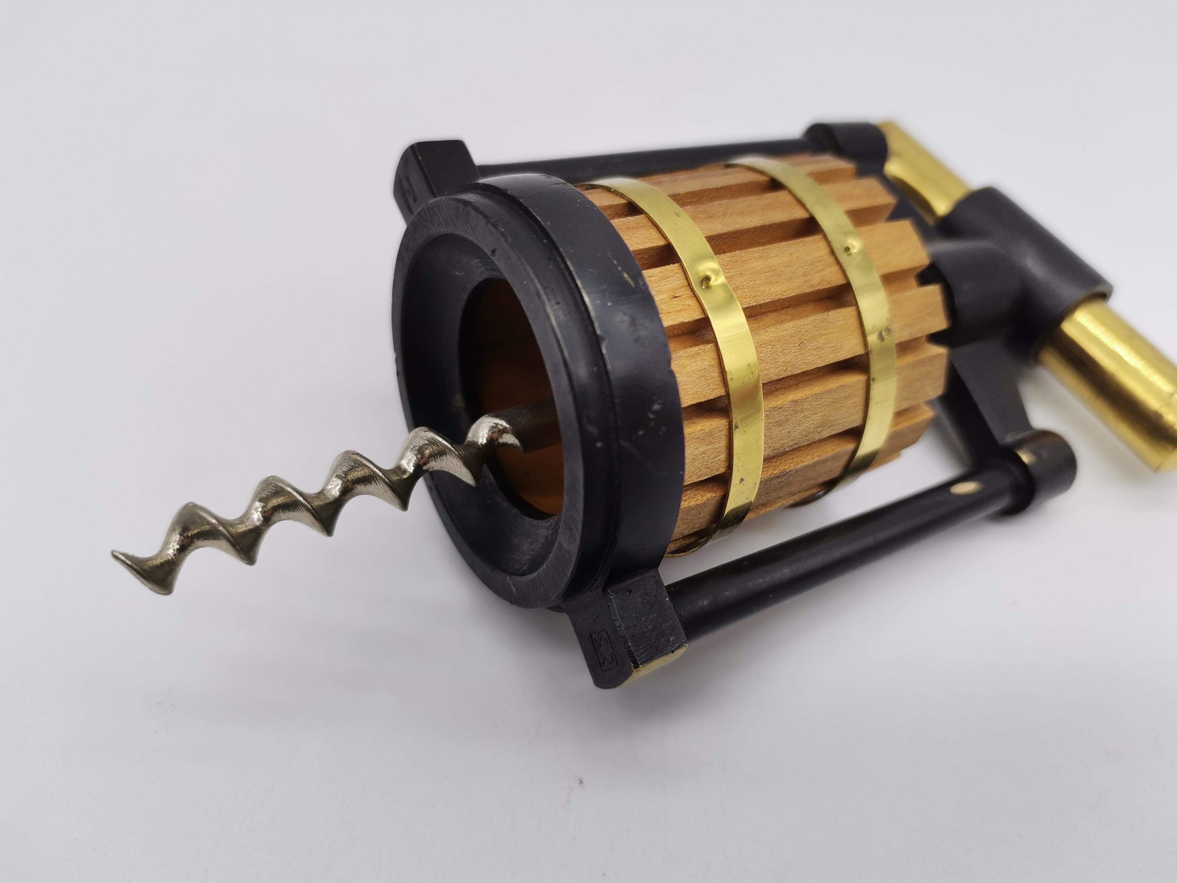 A cork screw in shape of a juice press by Richard Rohac.