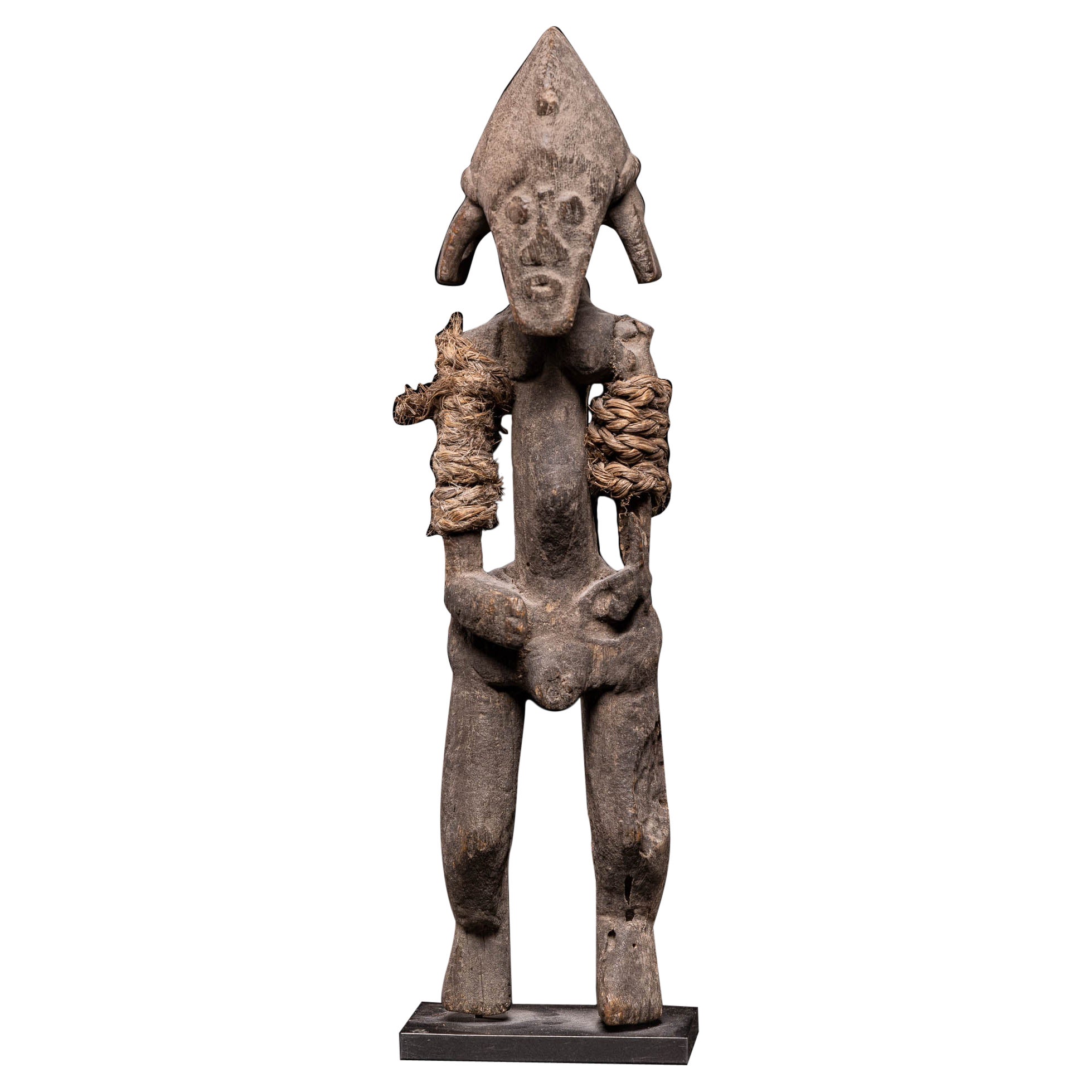 Jukun commemorativo Figura di antenato reale, popolo Jukun, Nigeria nord-orientale.