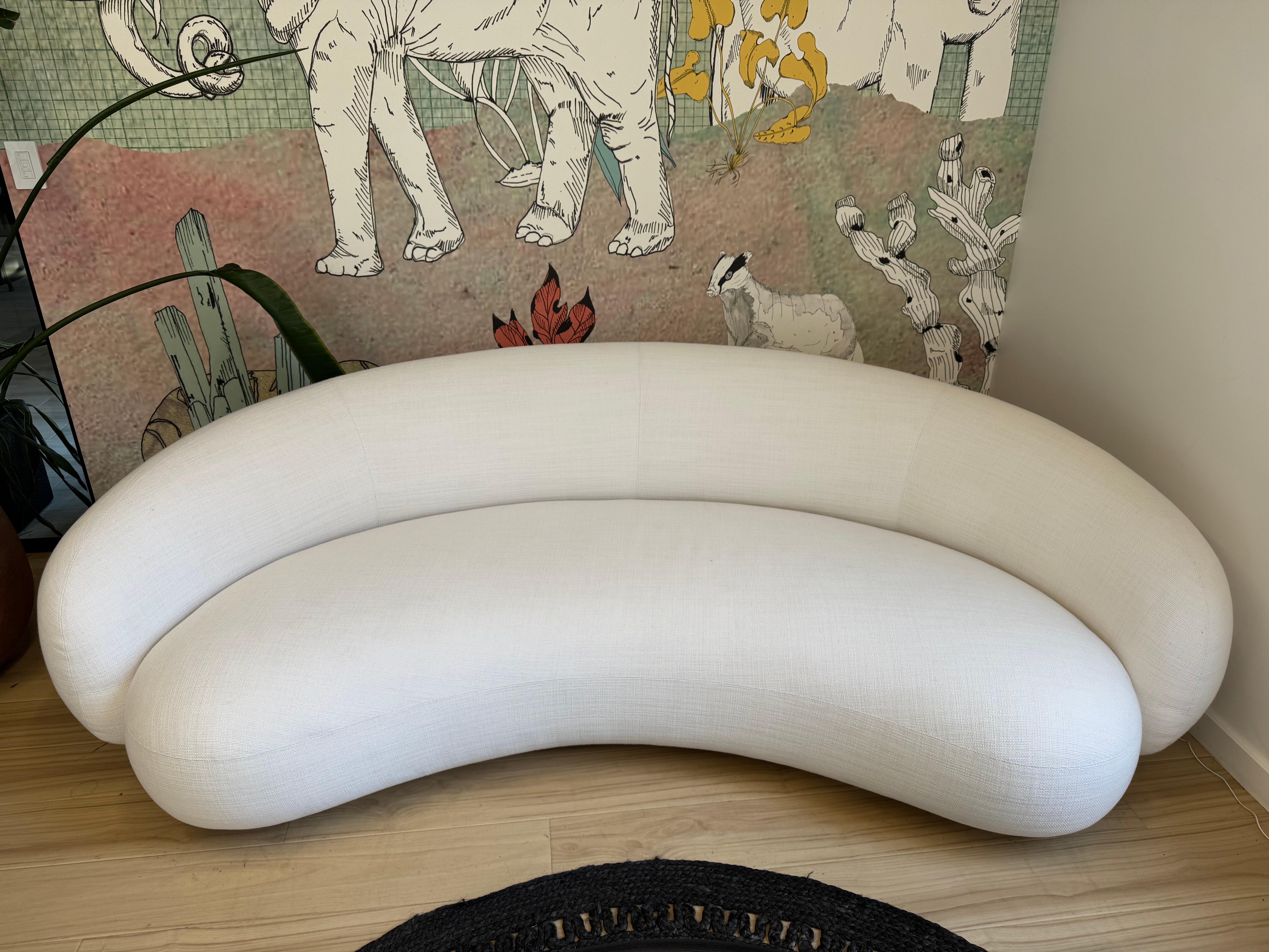 Modern Julep 3 seater sofa *Showroom sample For Sale