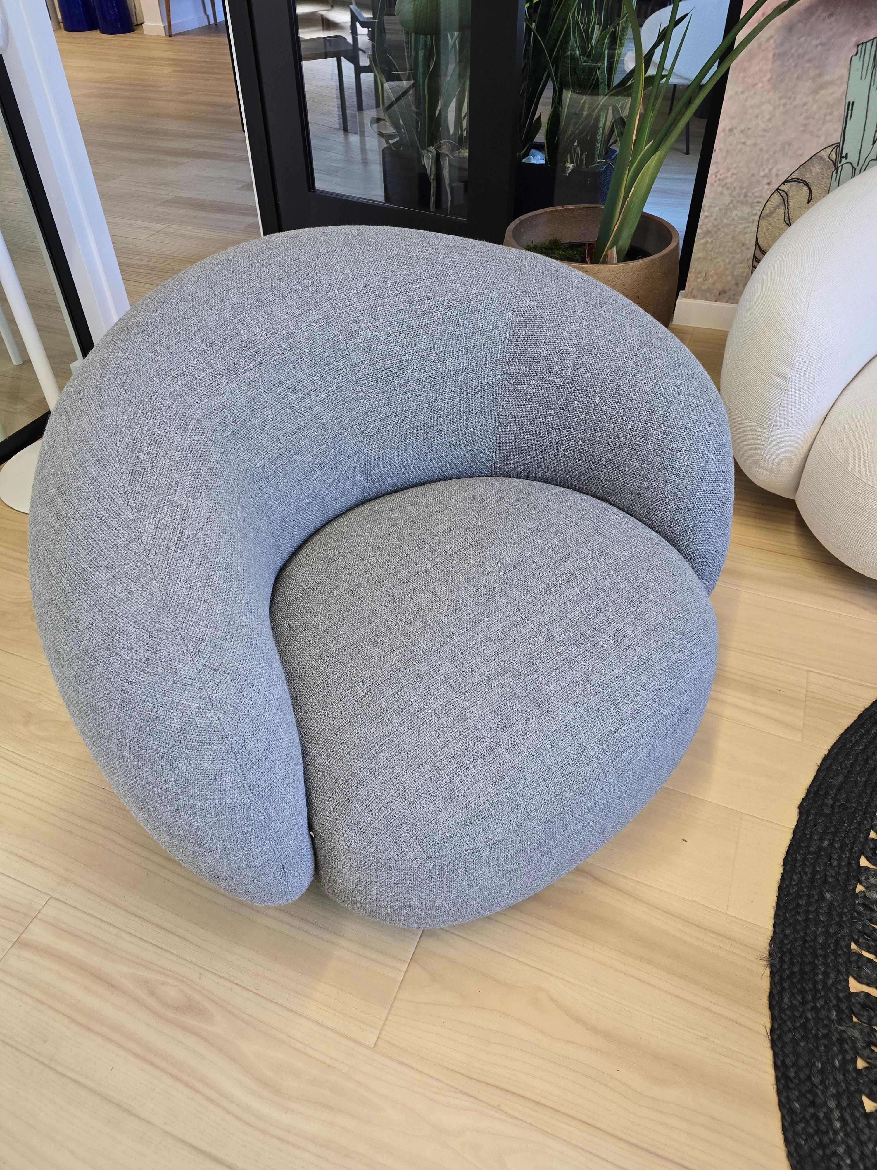 Mid-Century Modern Chaise longue Julep *Echantillon d'exposition en vente