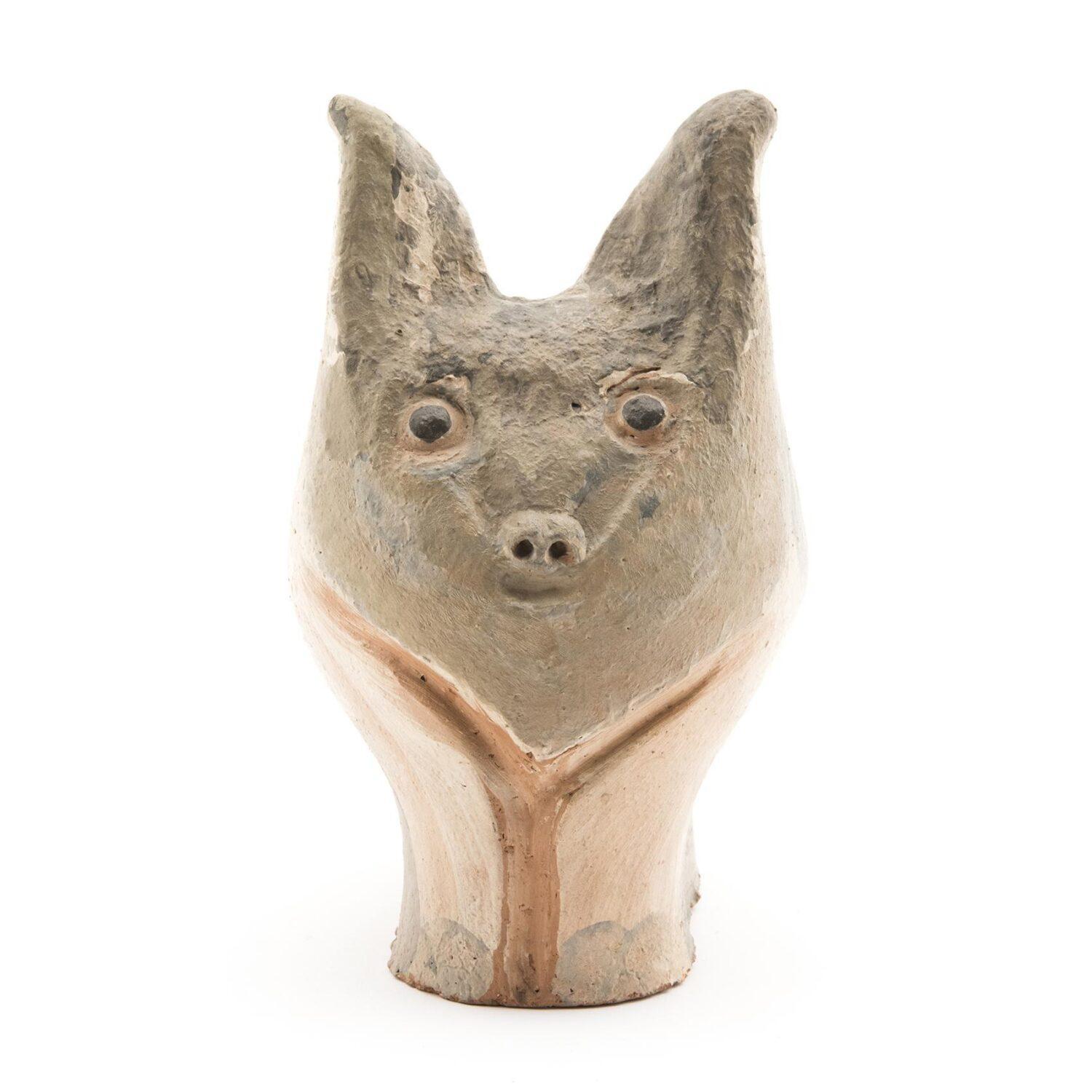 Un renard ? Un loup ?
Une œuvre unique de Jules Agard, l'un des maîtres céramistes et sculpteurs de Vallauris dans les années 1950. Signé.
Jules Agard est l'un des principaux céramistes et sculpteurs français qui ont travaillé en étroite
