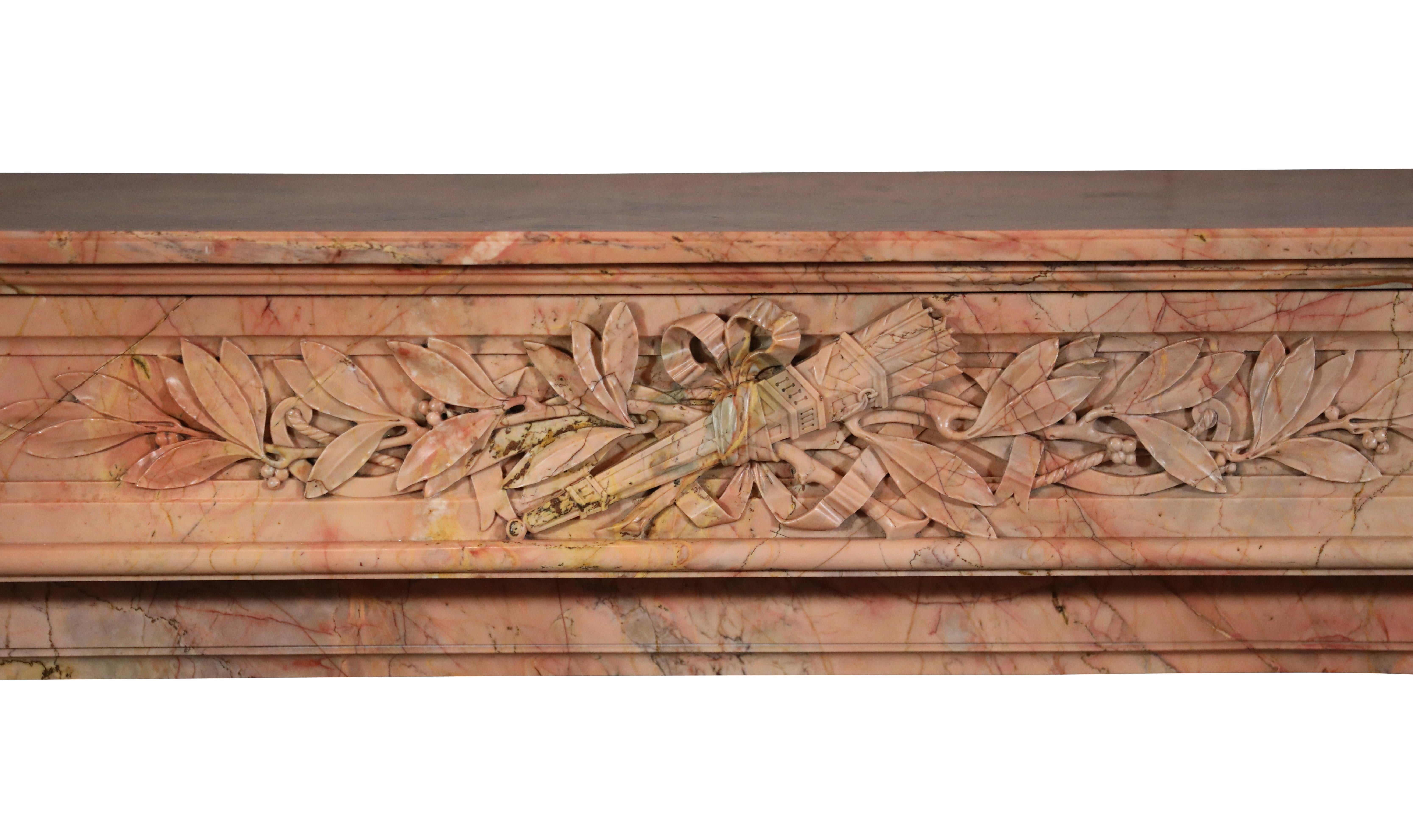 Français Cheminée Jaspe Du Var en marbre rose de Jules Cantini pour la décoration design haut de gamme en vente