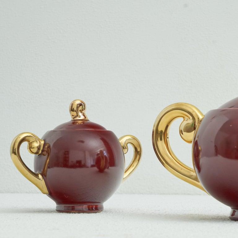 Set da caffè in studio belga Jules Guérin 'Sang de Boeuf' e oro, anni '60 in vendita 1