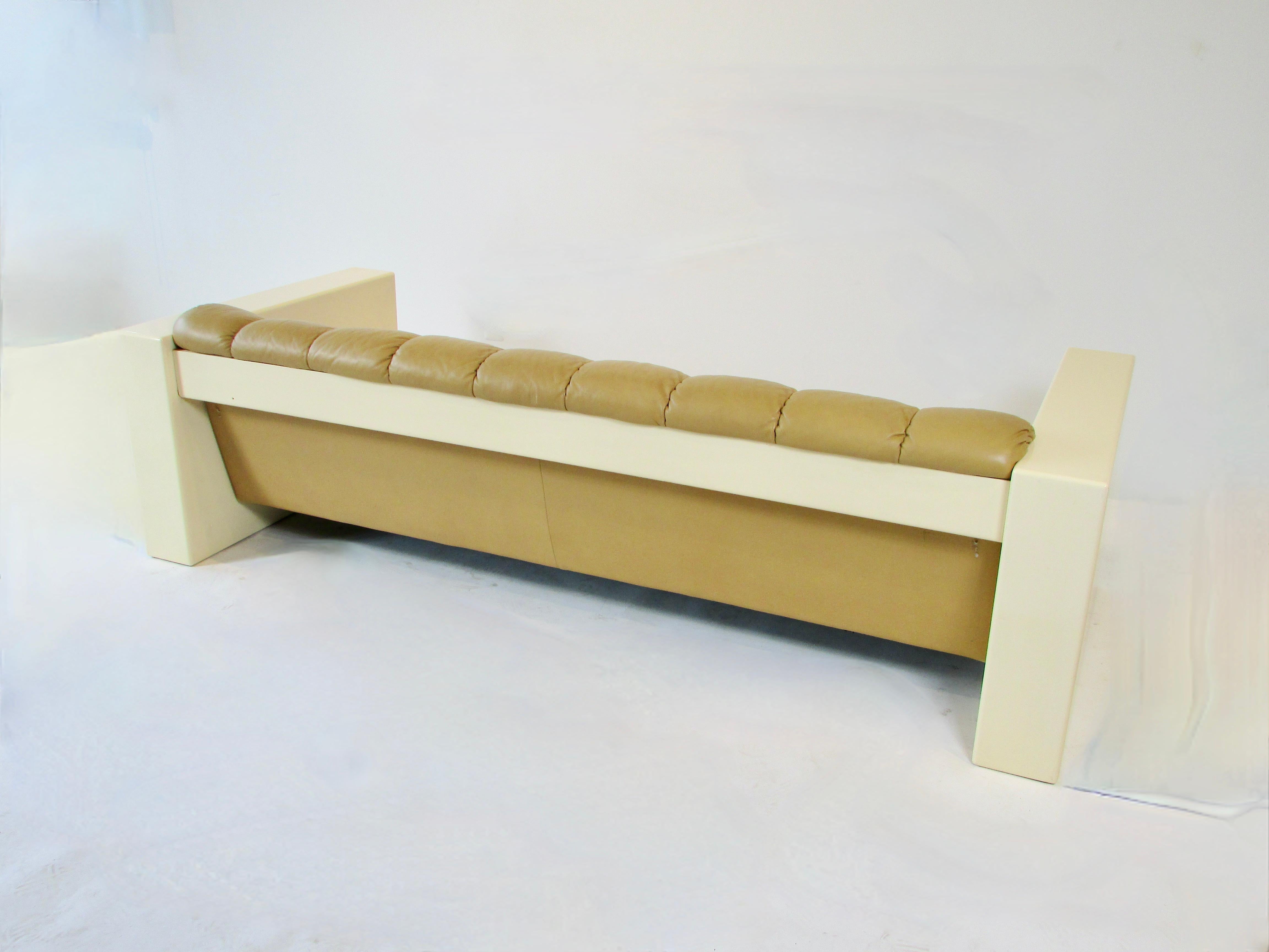 Jules Heumann  for Metropolitan furniture  leather sofa in fiberglass frame For Sale 2