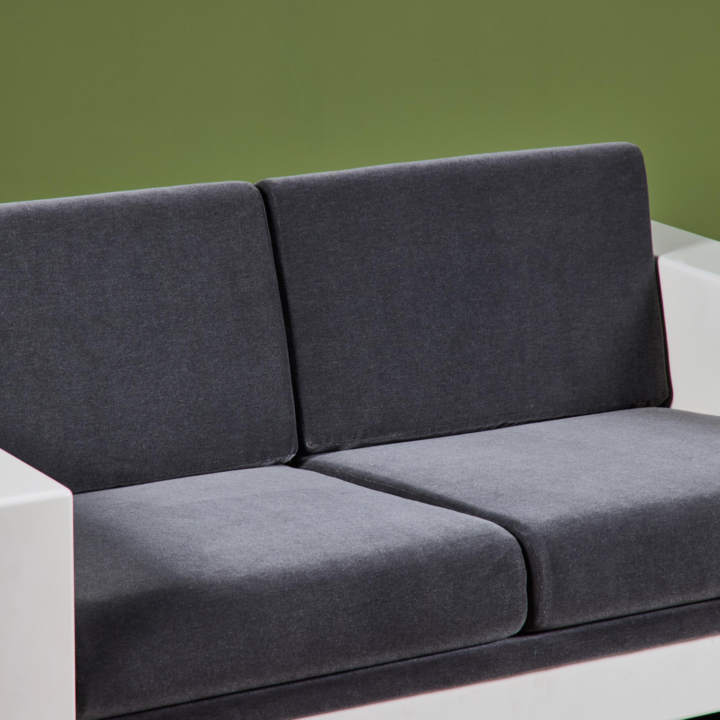 Jules Heumann Loveseat für Metropolitan Furniture im Angebot 7
