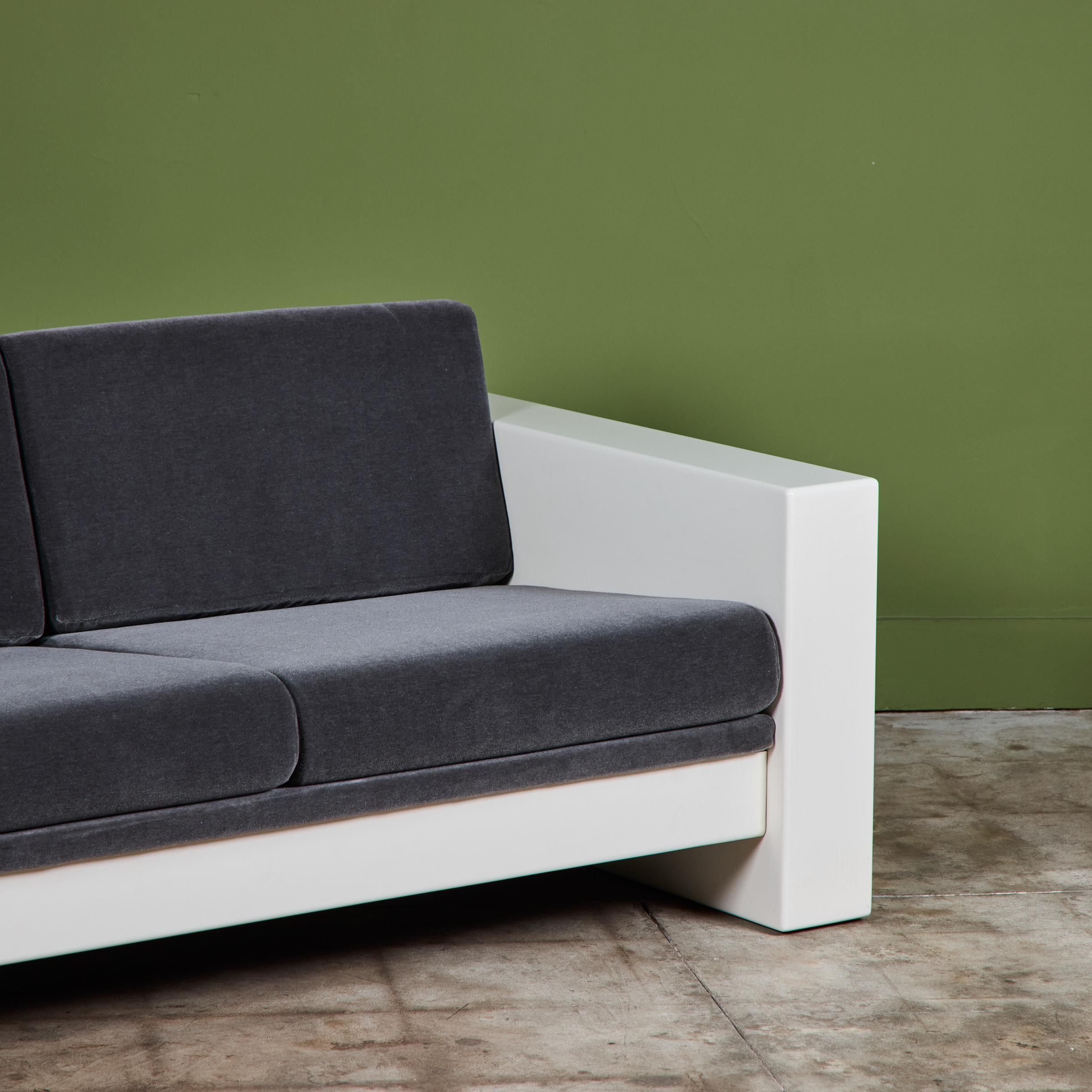 Jules Heumann Sofa für Metropolitan Furniture im Angebot 4