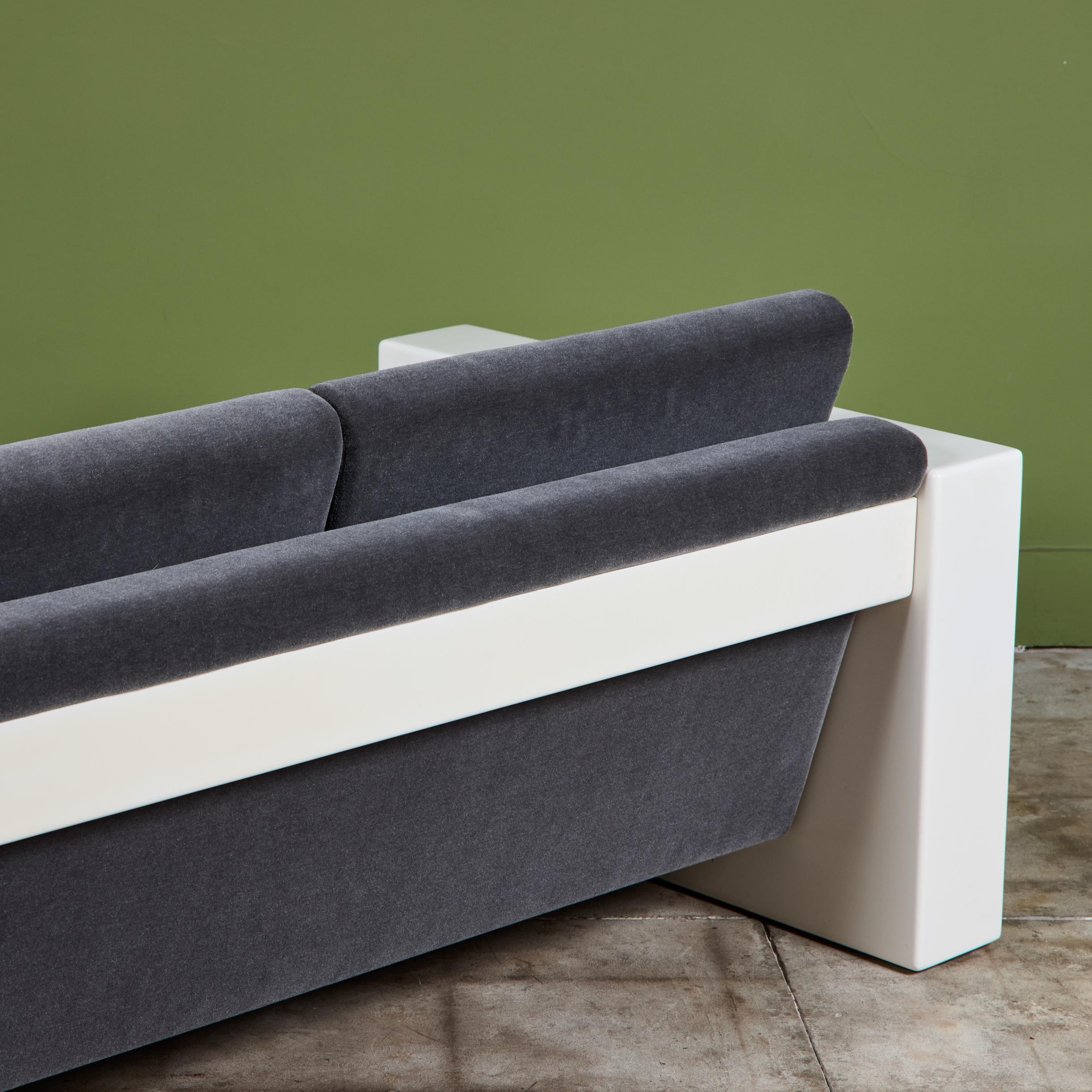 Jules Heumann Sofa für Metropolitan Furniture im Angebot 7