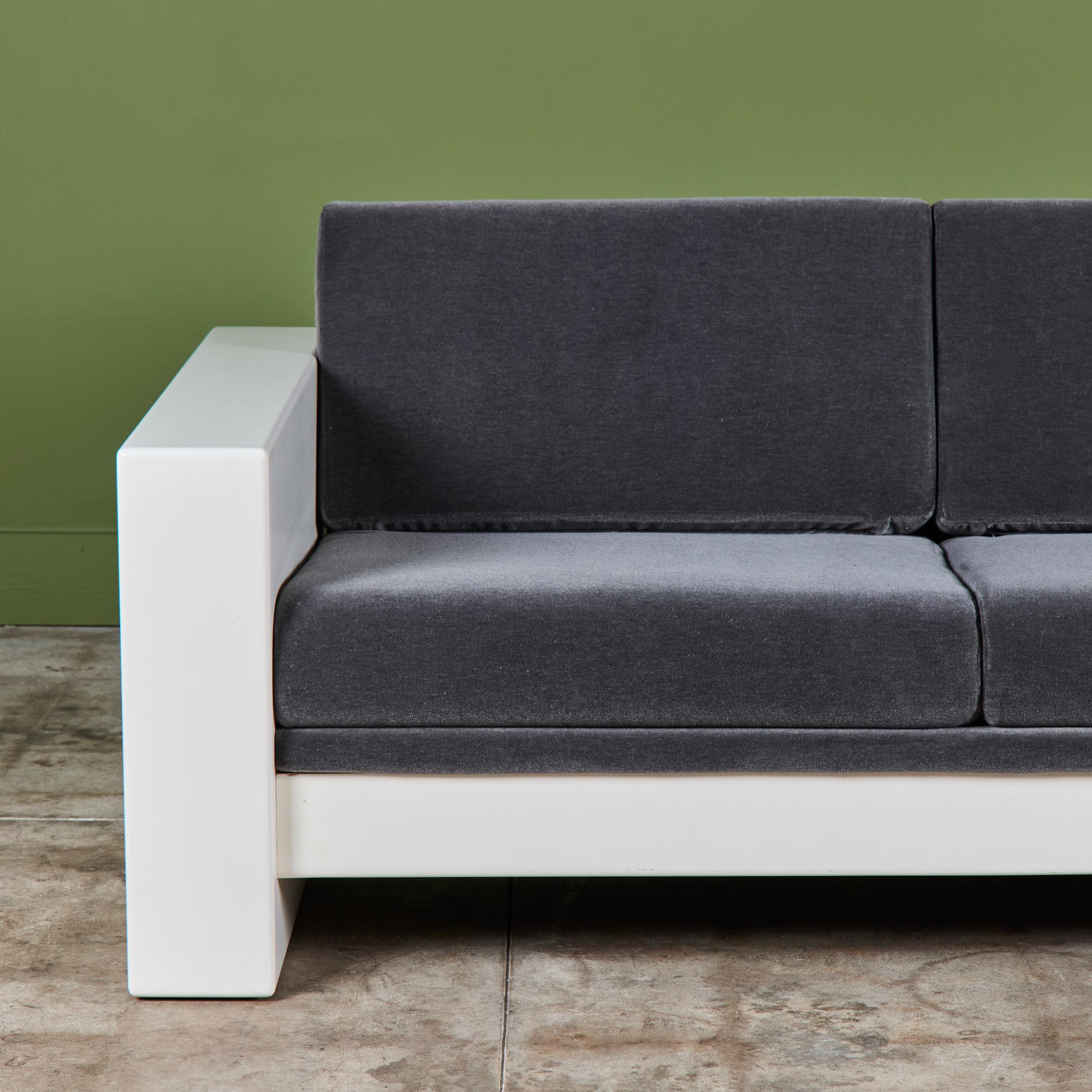 Jules Heumann Sofa für Metropolitan Furniture (Postmoderne) im Angebot