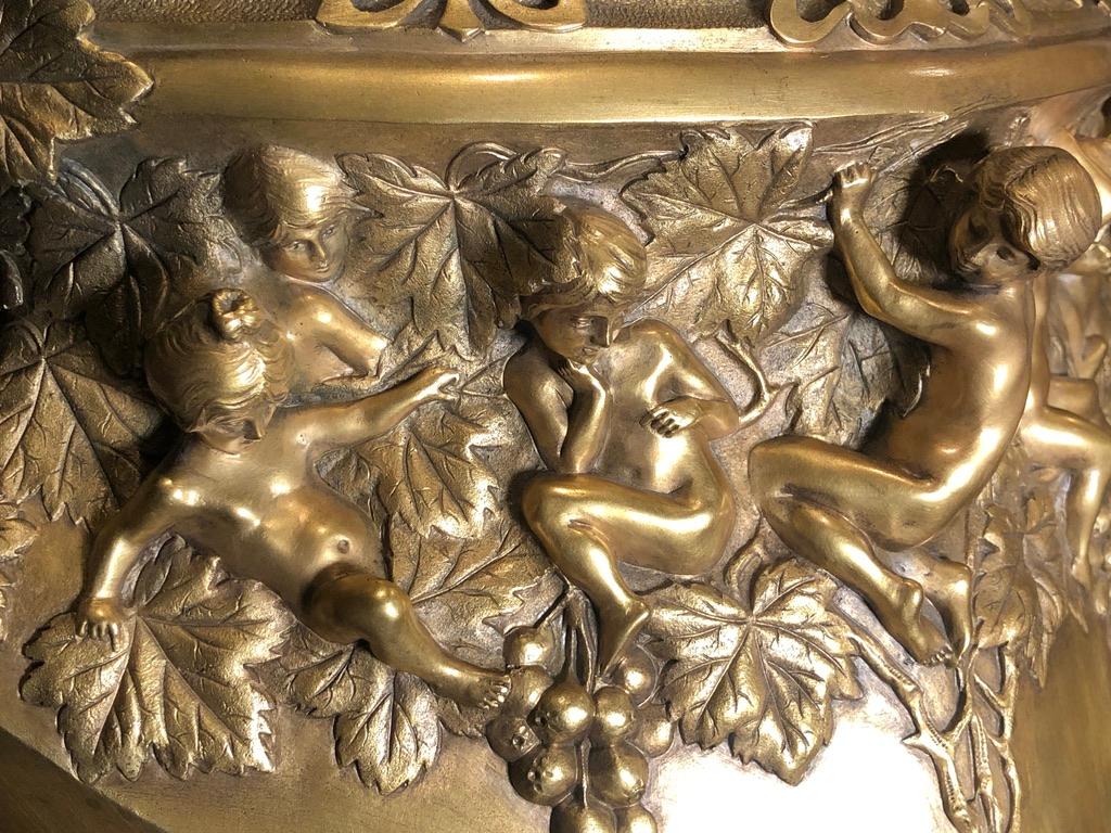 Pflanzgefäß aus Bronze von Dor Bronze von Jules Jouant, Frankreich (Französisch) im Angebot