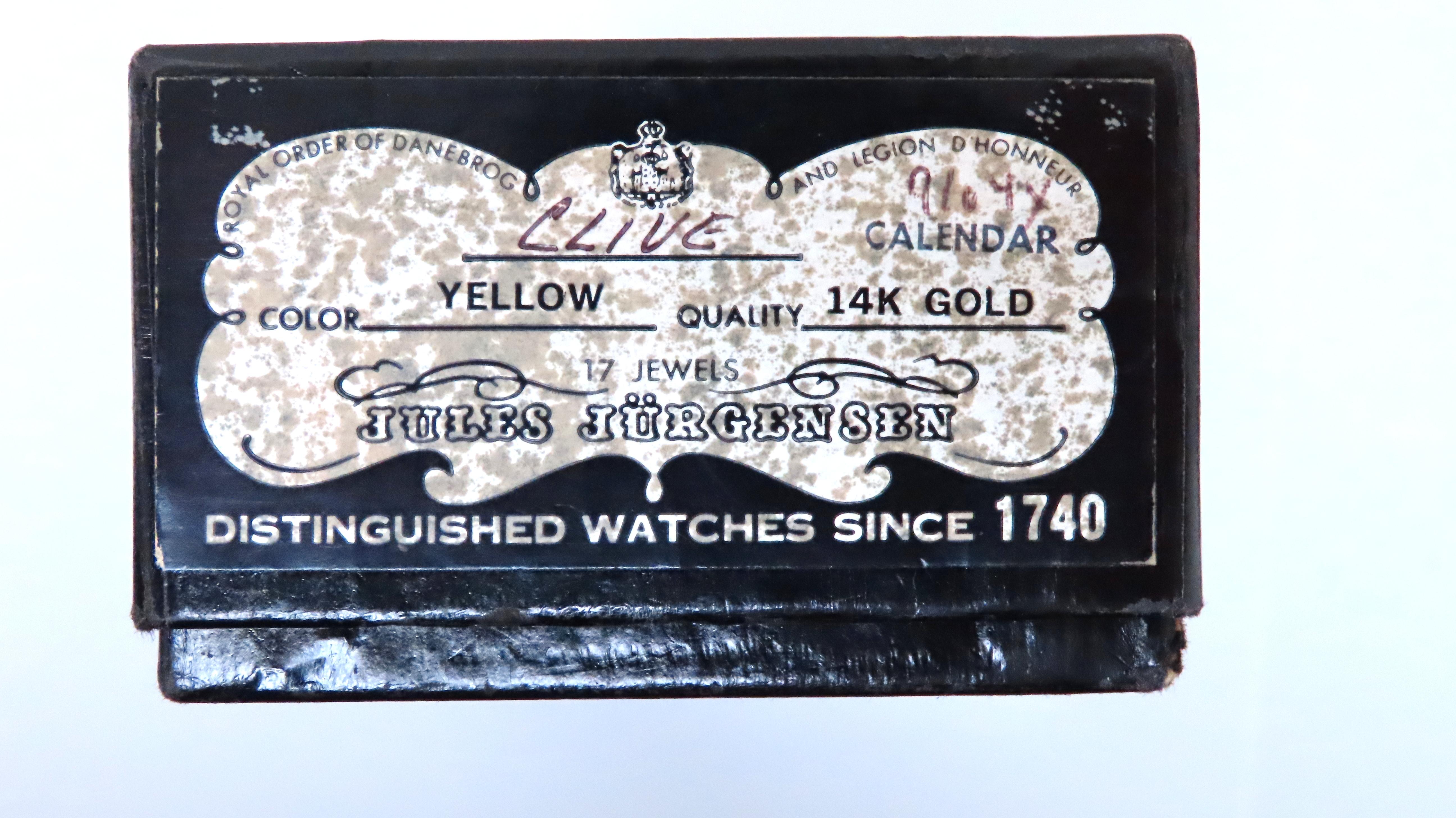 Rare Collection'S Muss
Authentische Jules Jurgensen VIntage Uhr
Inklusive aller Originalverpackungen.
Bitte die Fotos heranziehen.
