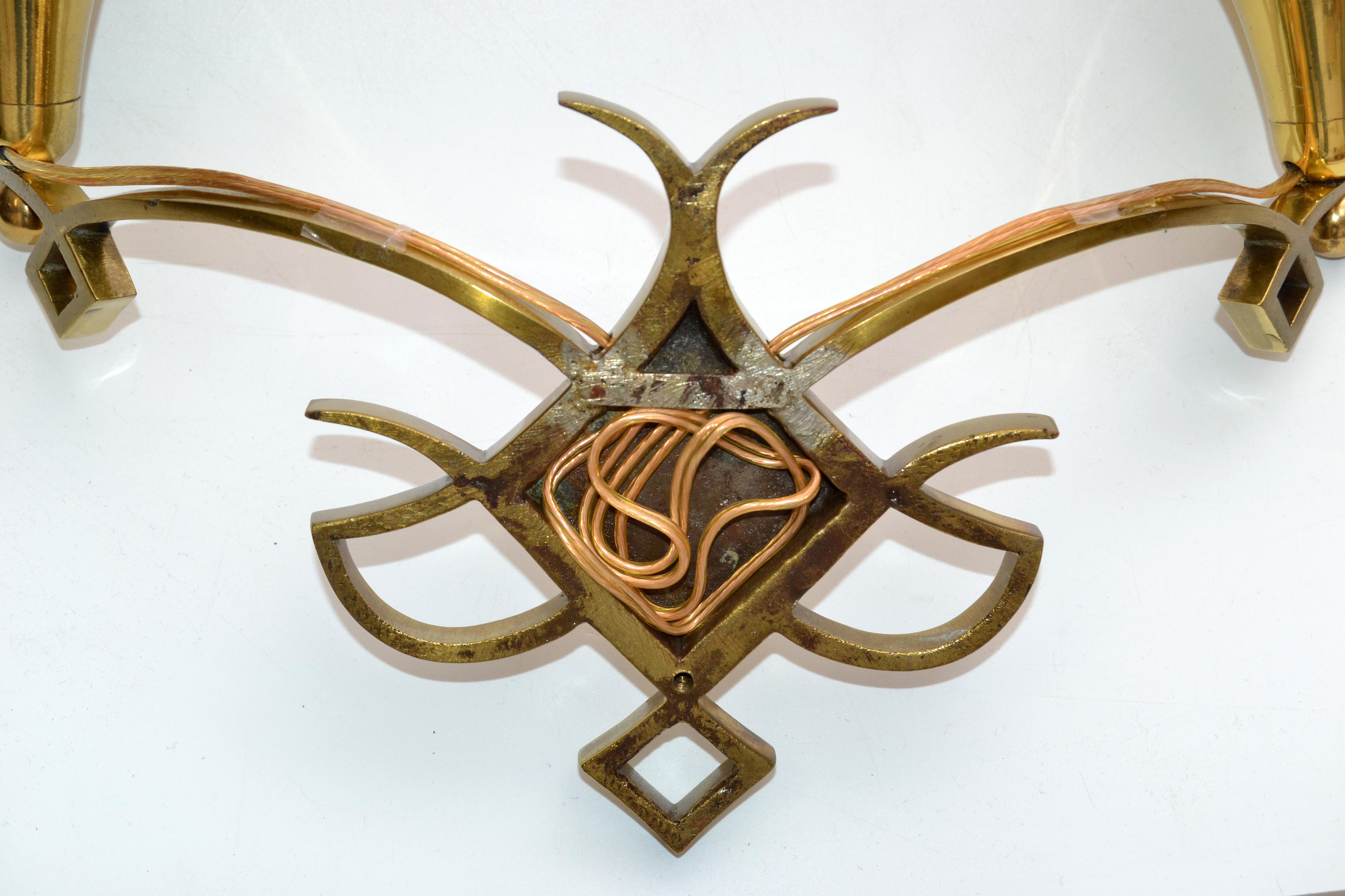 Jules Leleu Bronze-Wandleuchten, Schwarz-Gold-Schirmen, Mid-Century Modern im Angebot 4
