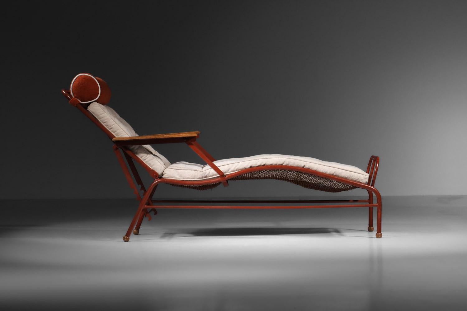 Métal Lit chaise longue Jules Leleu conçu par Jean Prouvé pour le Plateau d'Assy en vente
