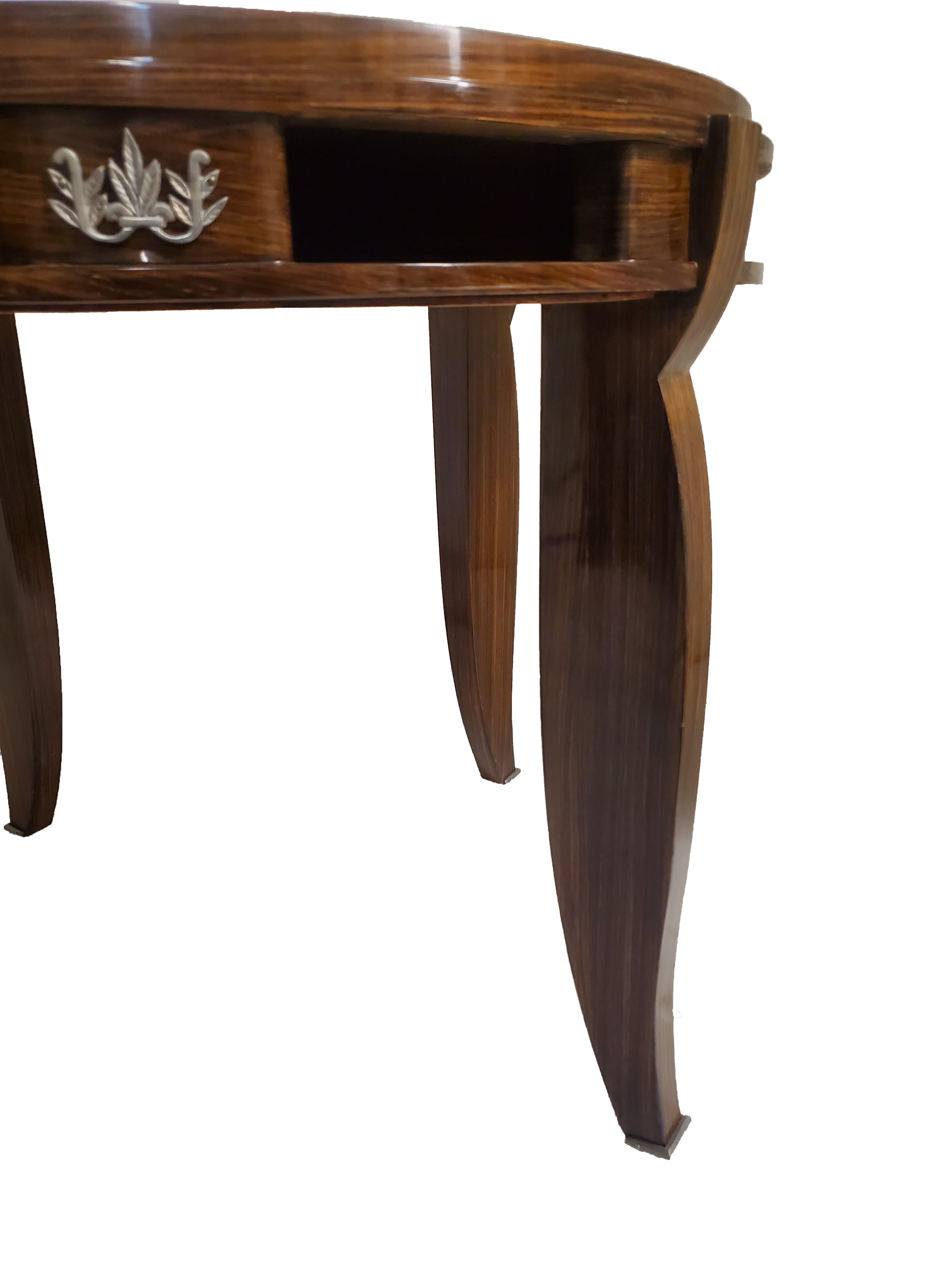 Table d'appoint/table de jeu en parquet incrusté Art Déco français Jules Leleu en vente 2