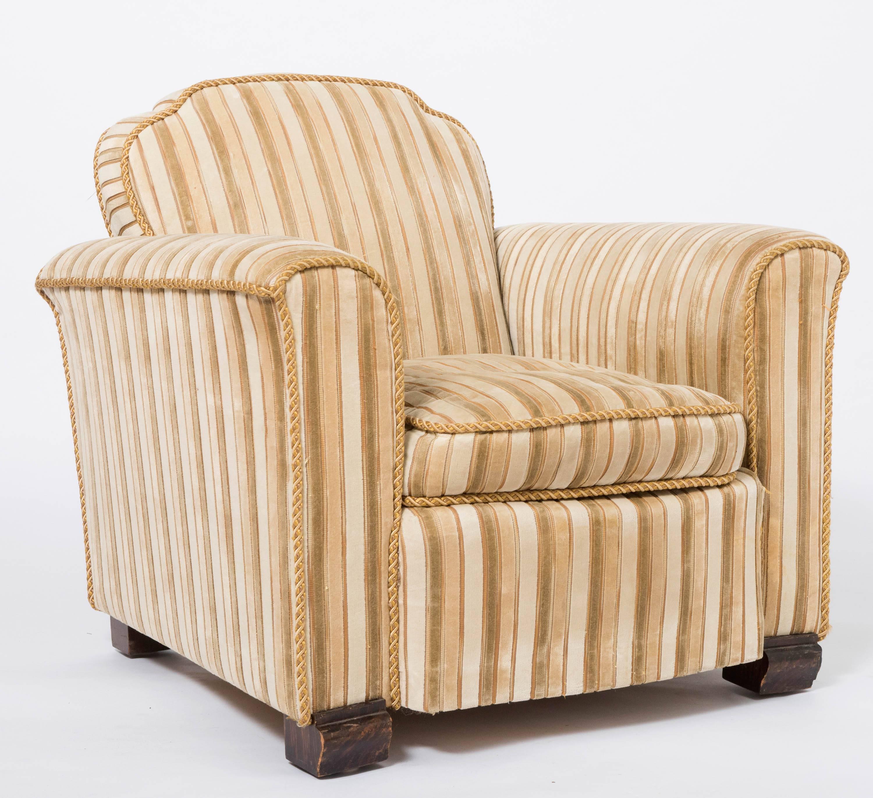 Jules Leleu pair of armchairs with Macassar ebony feet, France circa 1930
New upholstery
Measures: 79 cm high x 84 cm wide x 81 cm deep
Seat height 38 cm.