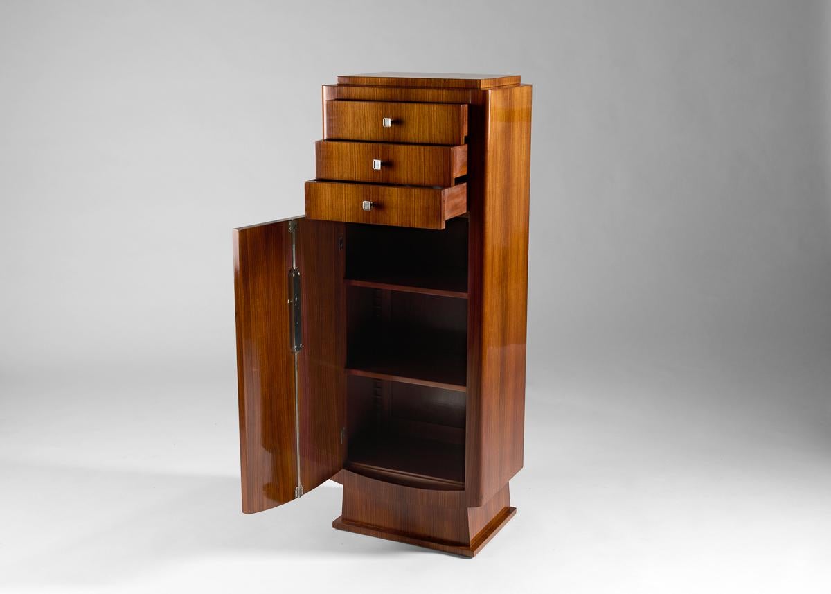 Jules Leleu, Coppia di armadi alti in stile Art Déco, Francia, C.C. 1930 In condizioni buone in vendita a New York, NY