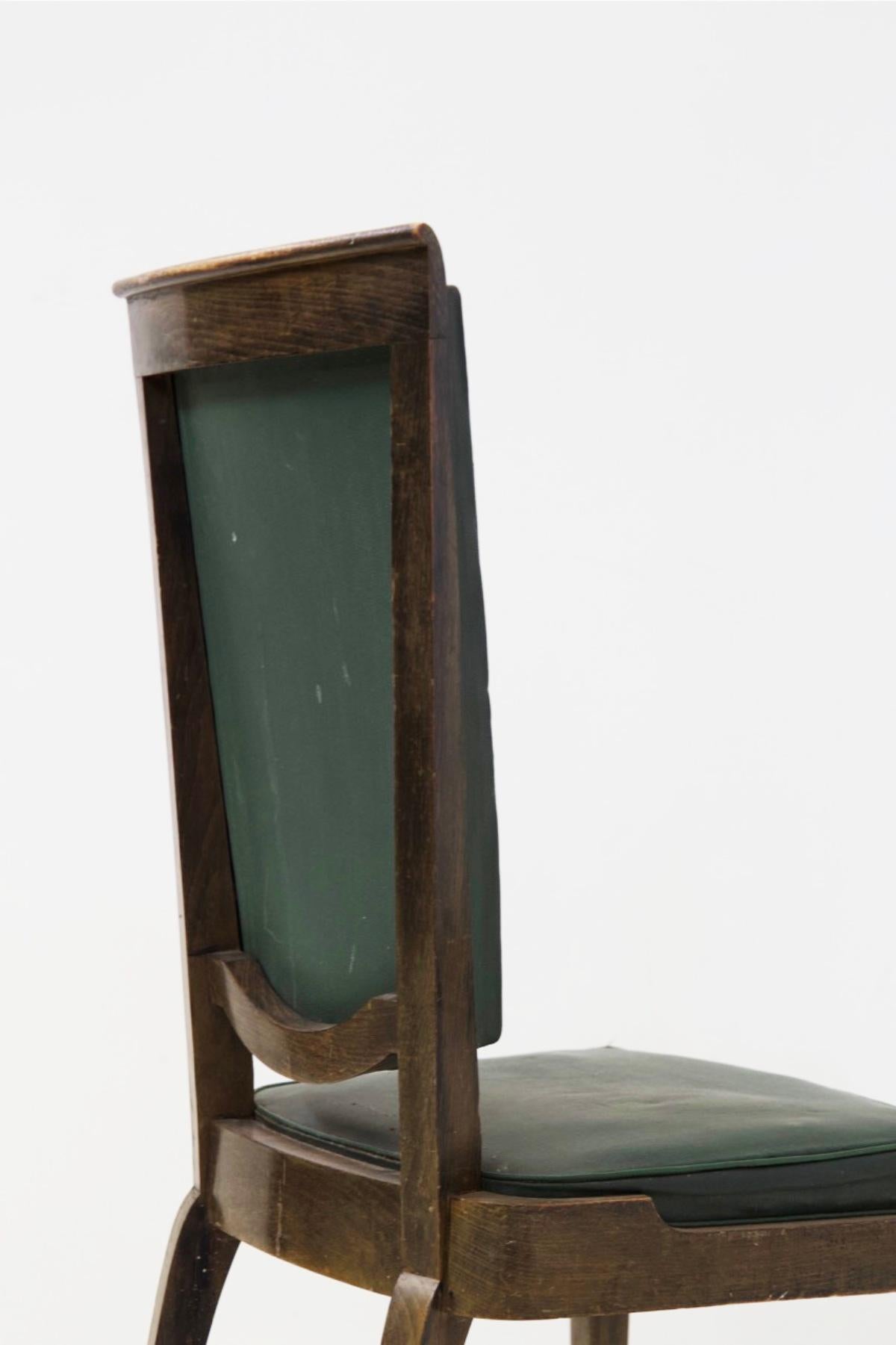 Jules Leleu Vintage-Stühle aus Holz und grünem Leder im Angebot 8