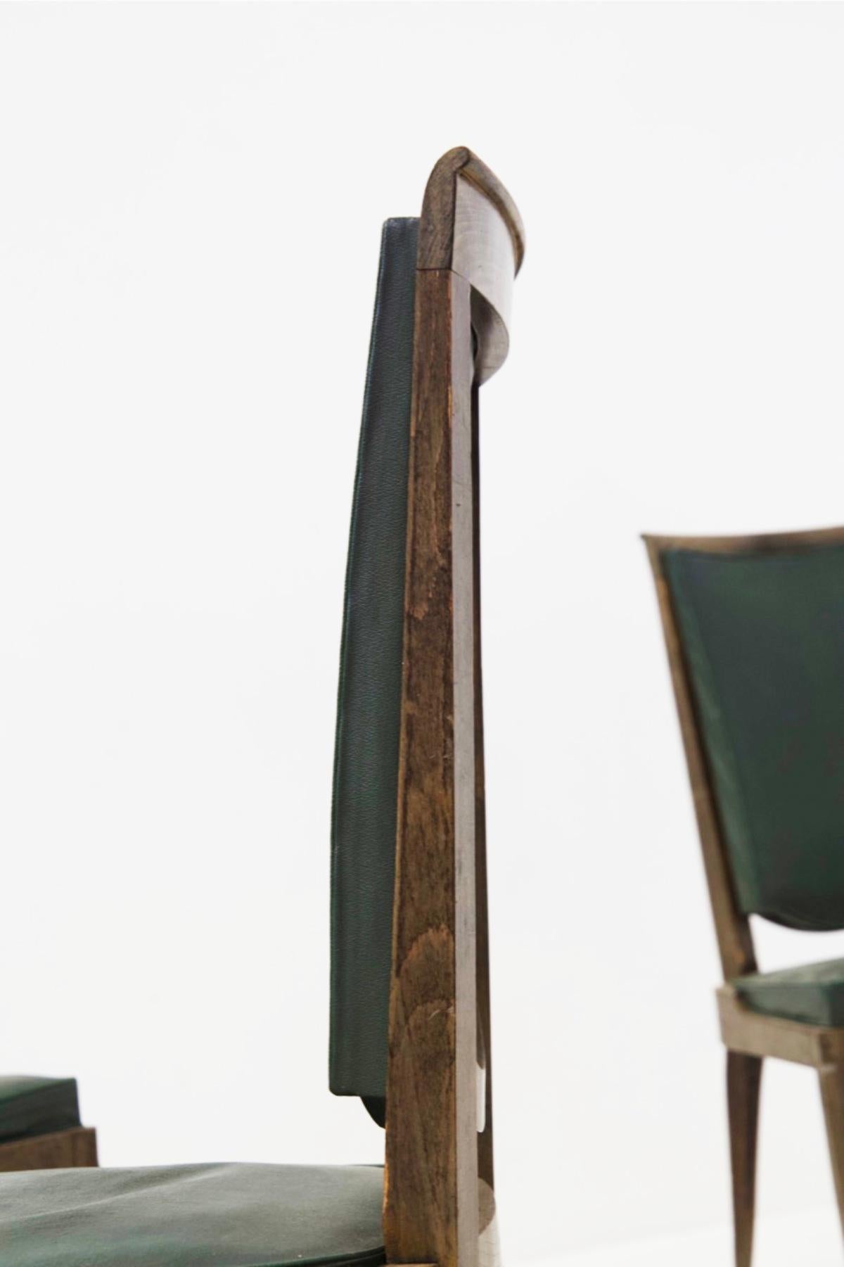 Jules Leleu Vintage-Stühle aus Holz und grünem Leder im Angebot 12