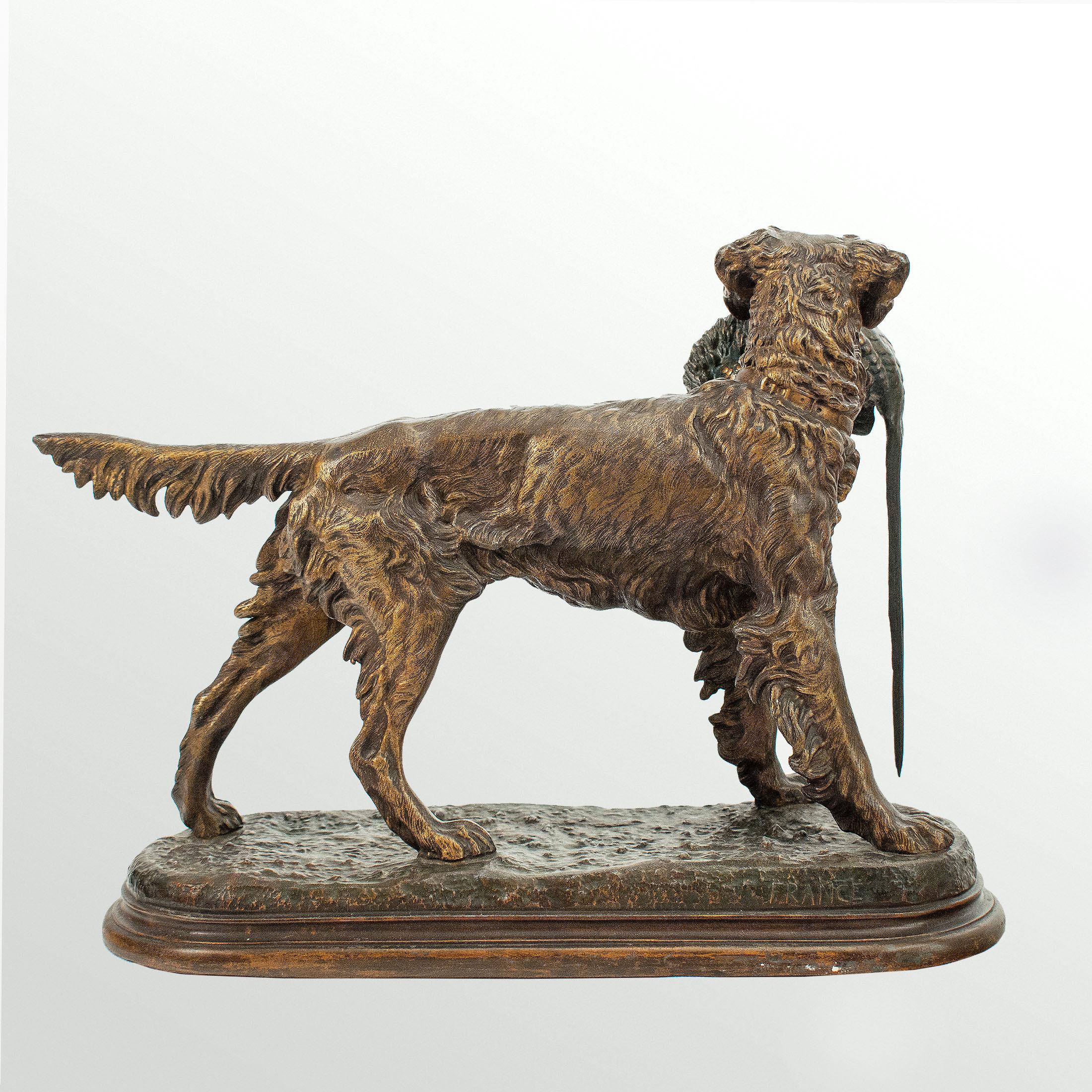 Große Statue aus patiniertem Zinn. Jagdhund, der einen Fasan hält, signiert Jules MOIGNIEZ (1835-1894).

31 cm hoch x 37 cm breit.

Jules Moigniez war ein französischer Tierbildhauer des 19. Jahrhunderts. Seine Werke wurden hauptsächlich in Bronze