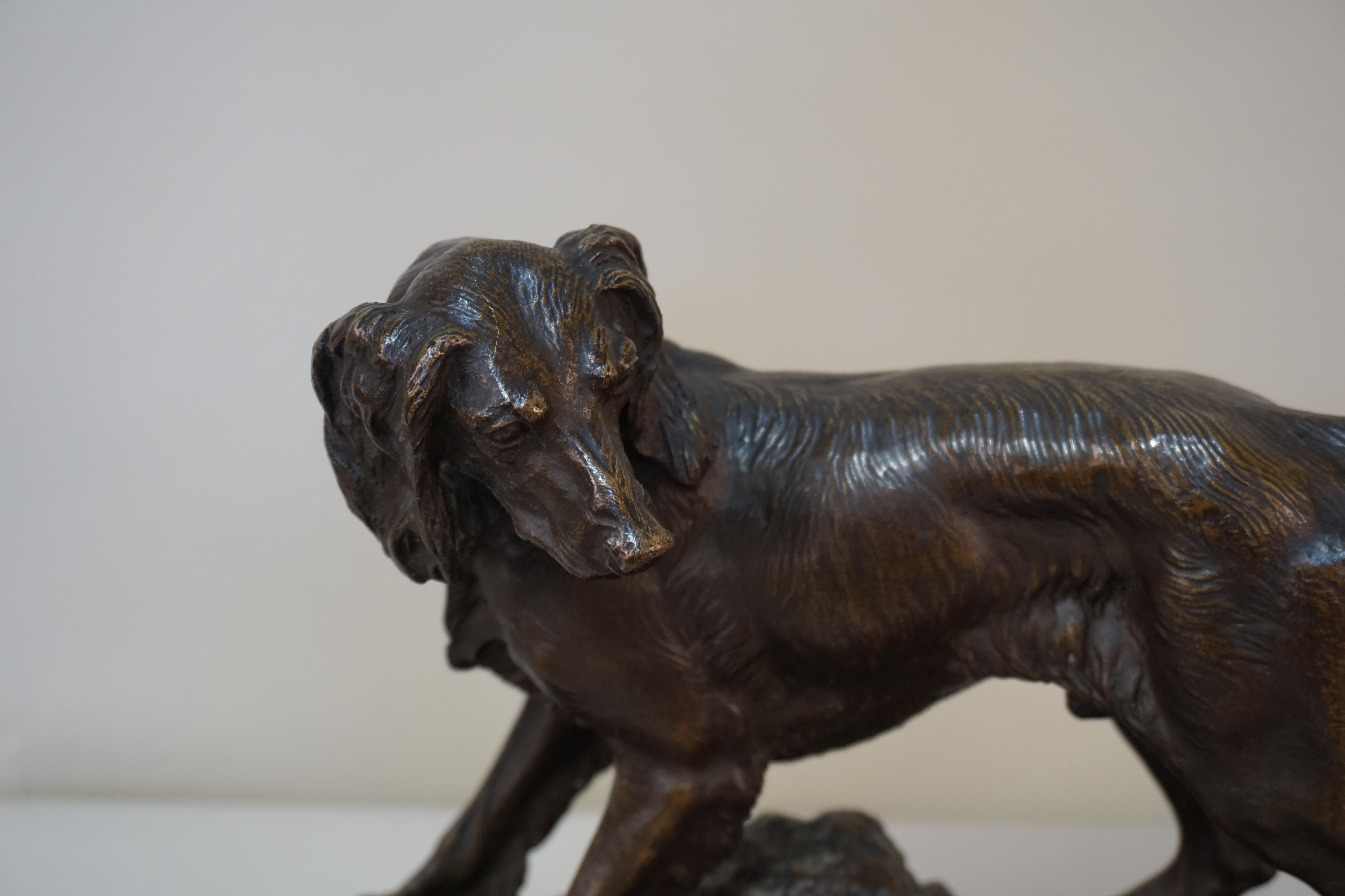 Français Jules Moigniez:: Chien de chasse en bronze