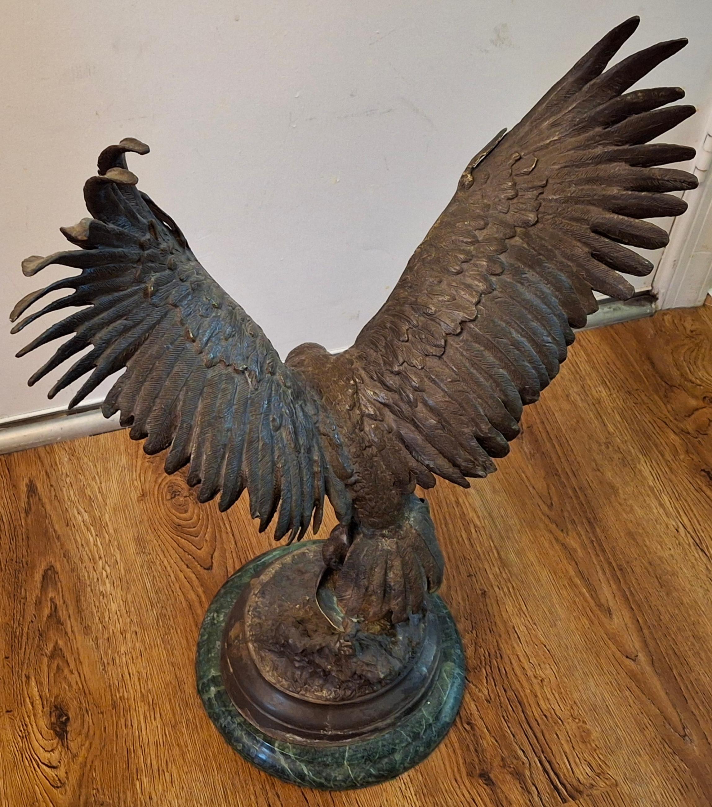 Neoclassical Jules Moigniez (French 1834 - ) Bronze Figure of Eagle on Marble Plinth, Signed For Sale