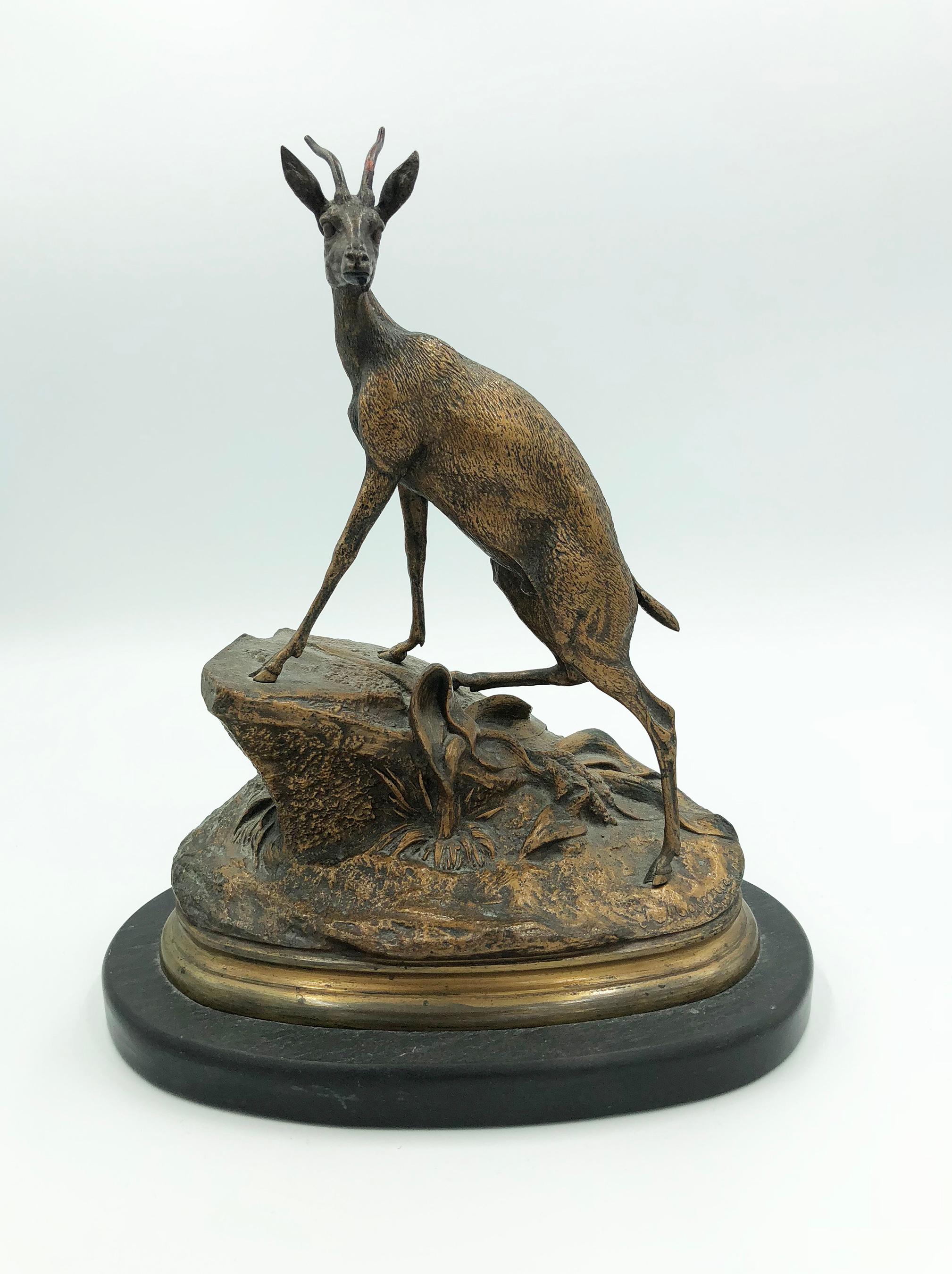 Jules Moigniez Figurative Sculpture - Chamois (Fawn)